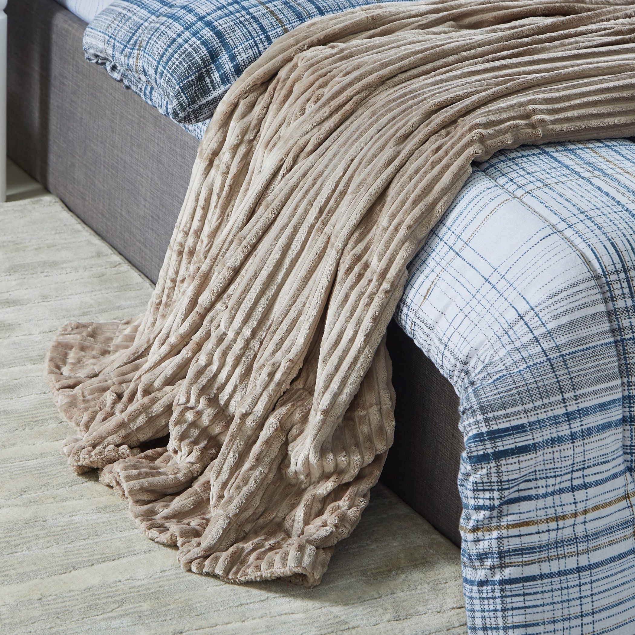 Texas Luxot Flannel Twin Blanket - 150x220 cm-hbxhomeware-hbxbedroom-image-1