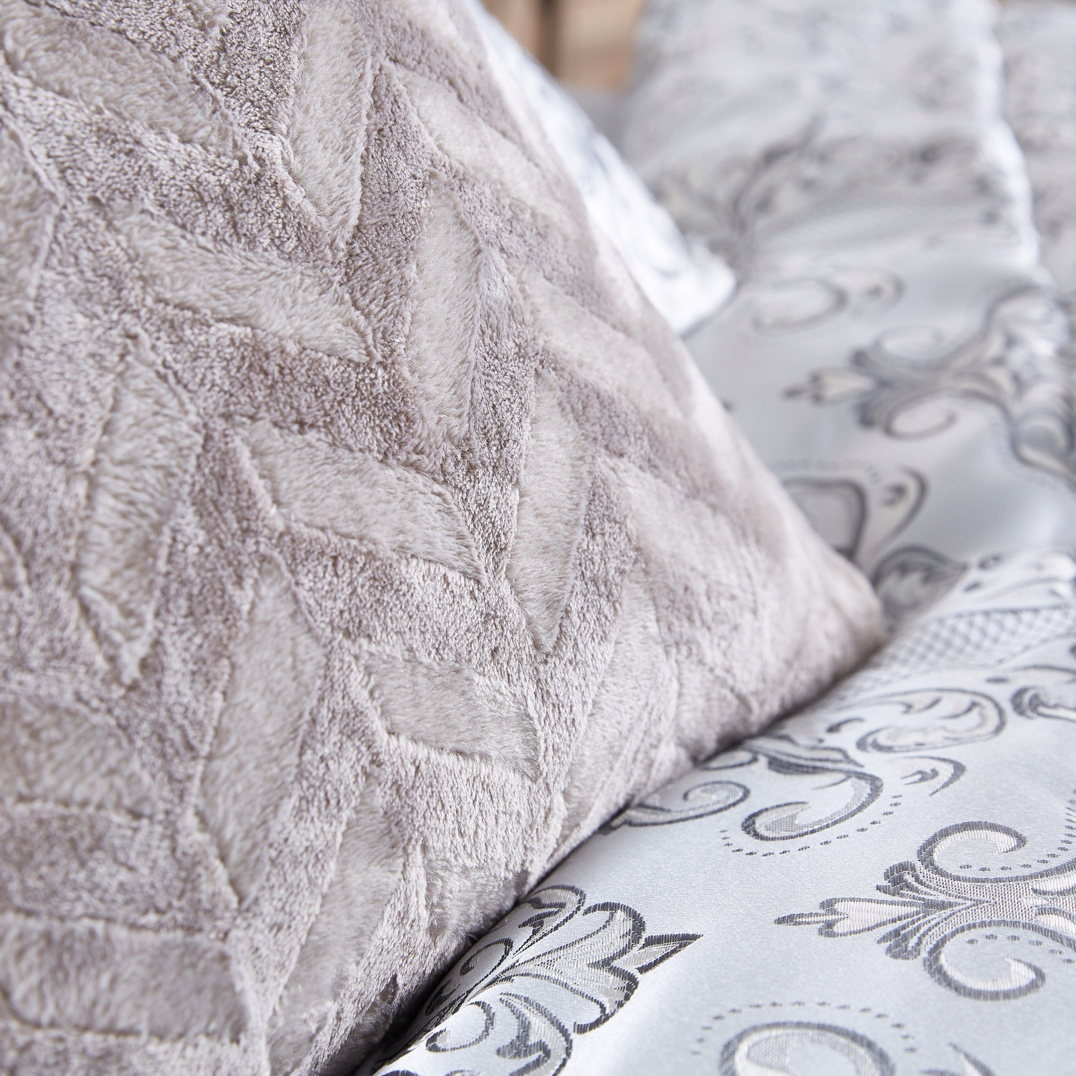 وسادة فلانيل محشوة سادة من هاوستون آلين - 45x45×180 سم-hbxlivingroom-furnishings-cushionsandcovers-filledcushions-image-2