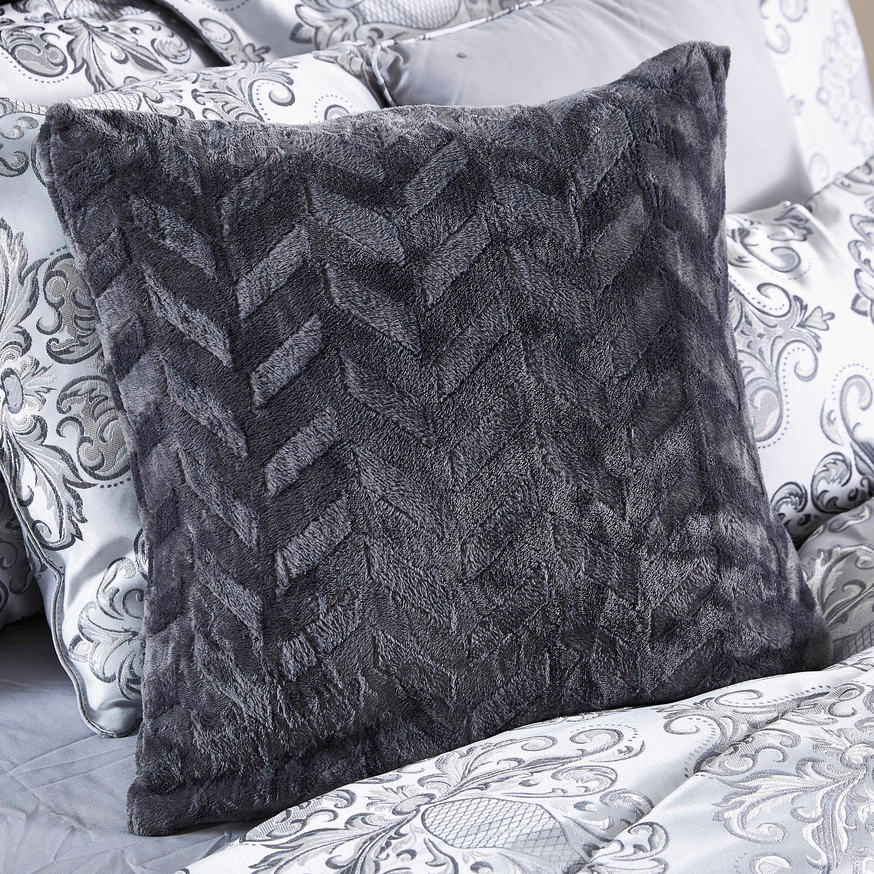وسادة فلانيل محشوة سادة من هاوستون آلين - 45x45 سم-hbxlivingroom-furnishings-cushionsandcovers-filledcushions-image-1