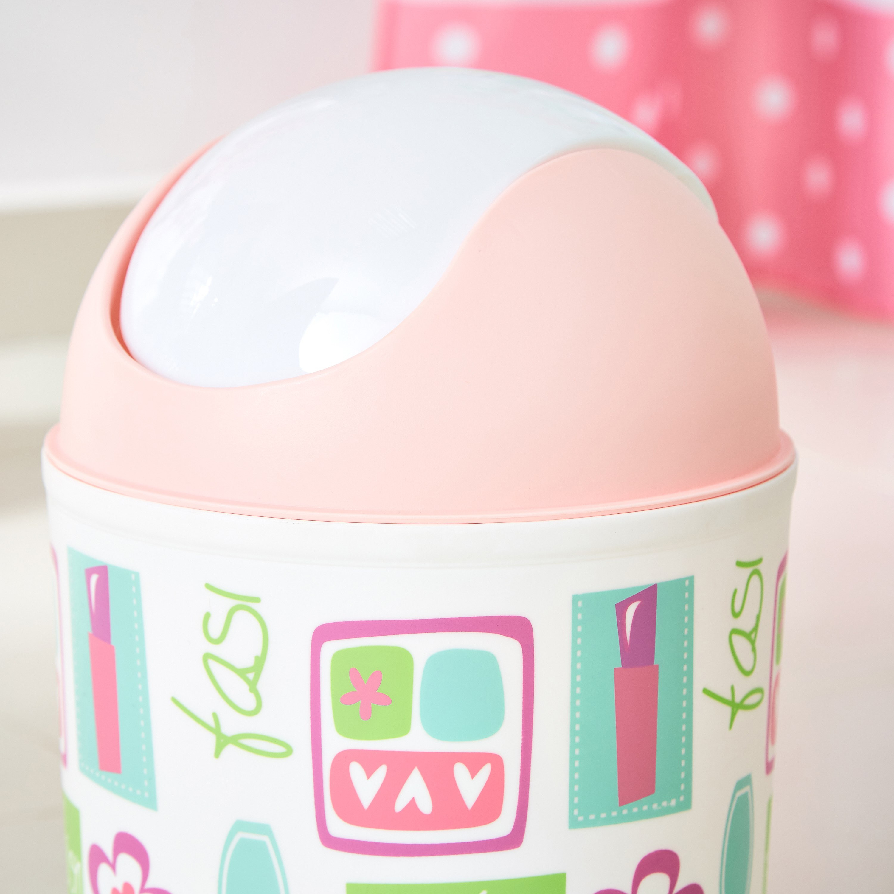 سلة نفايات متأرجحة بغطاء وطبعات من جلامور-hbxhomeware-hbxkidsandyouth-image-3
