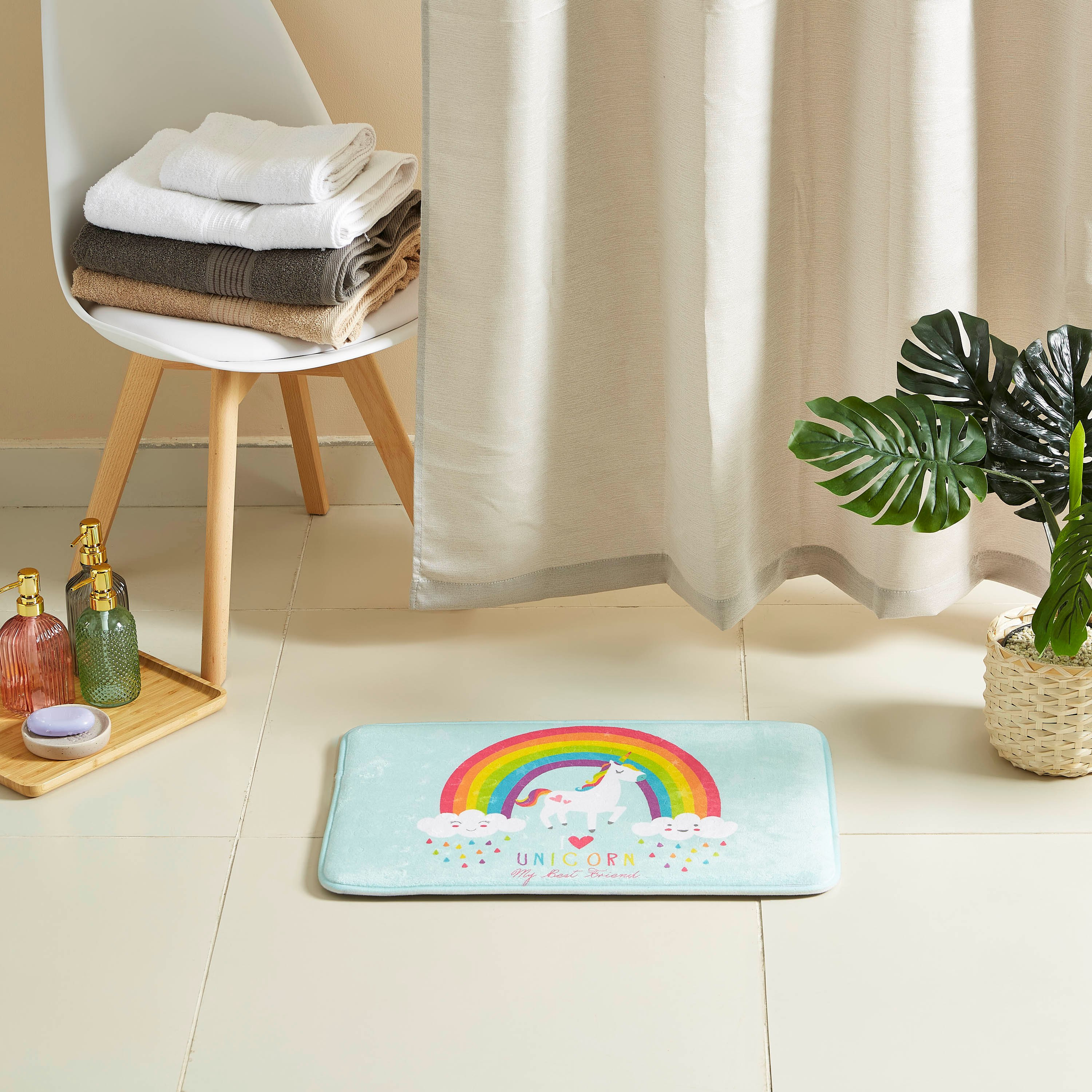 سجّادة حمّام إسفنج فلانيل بطبعات يونيكورن وقوس قزح - 40x60 سم-hbxhomeware-hbxkidsandyouth-image-4