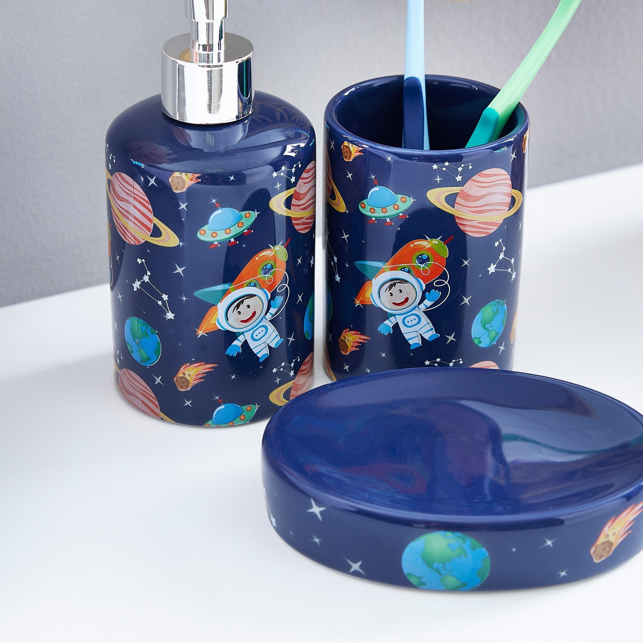 طقم اكسسوارات حمّام 3 قطع من جلاكسي-hbxhomeware-hbxkidsandyouth-image-2