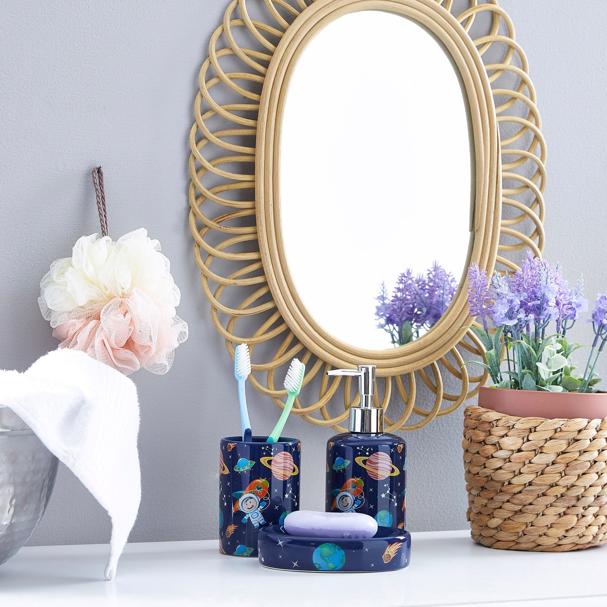 طقم اكسسوارات حمّام 3 قطع من جلاكسي-hbxhomeware-hbxkidsandyouth-image-3