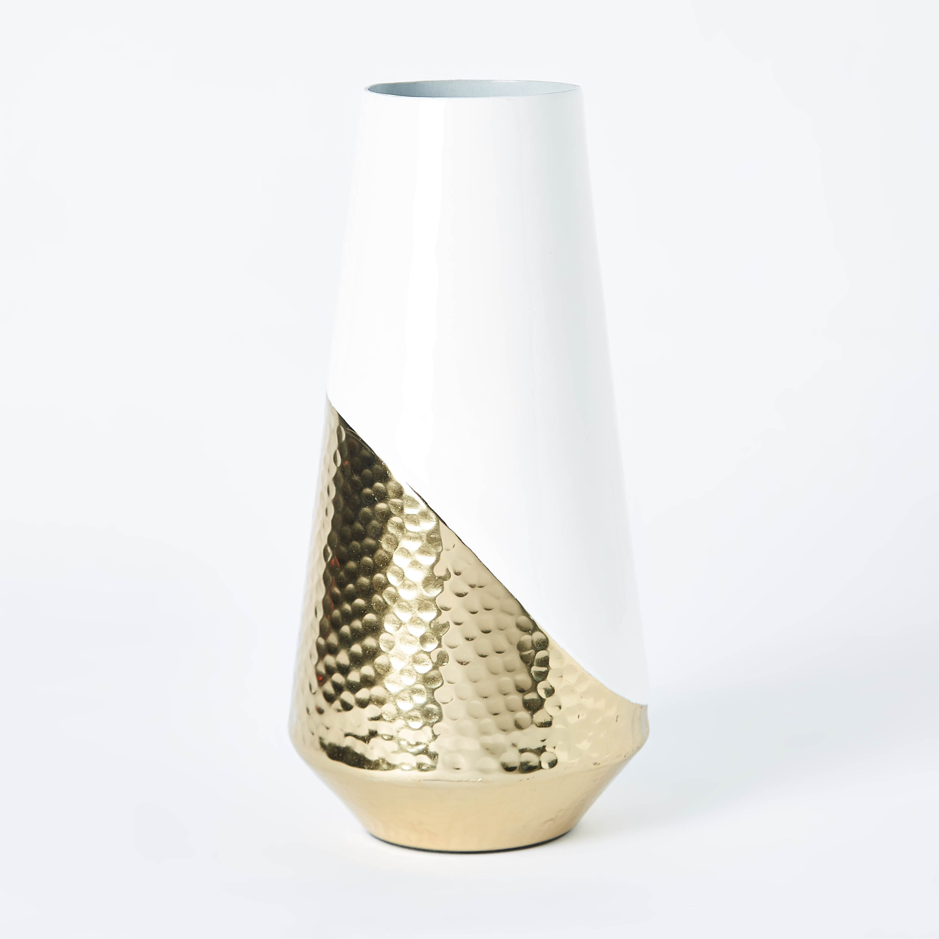 مزهرية بتصميم قارورة معدنية مطروقة مزدوجة اللون من أمايا-hbxbedroom-decorandaccessories-vases-image-4