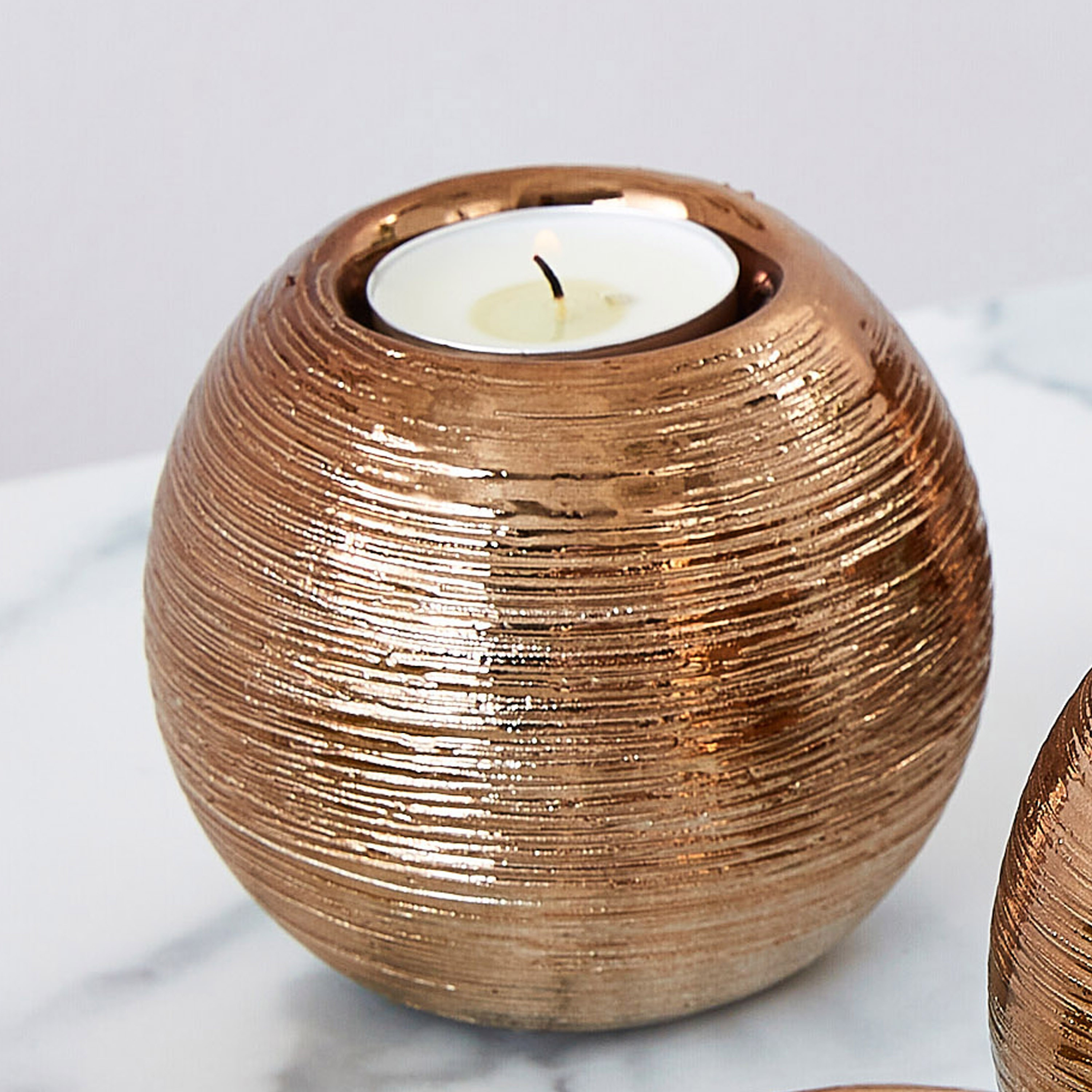 حامل شموع سيراميك ميتاليك من دوك - 8 سم-hbxlivingroom-decorandaccessories-candleholders-image-1