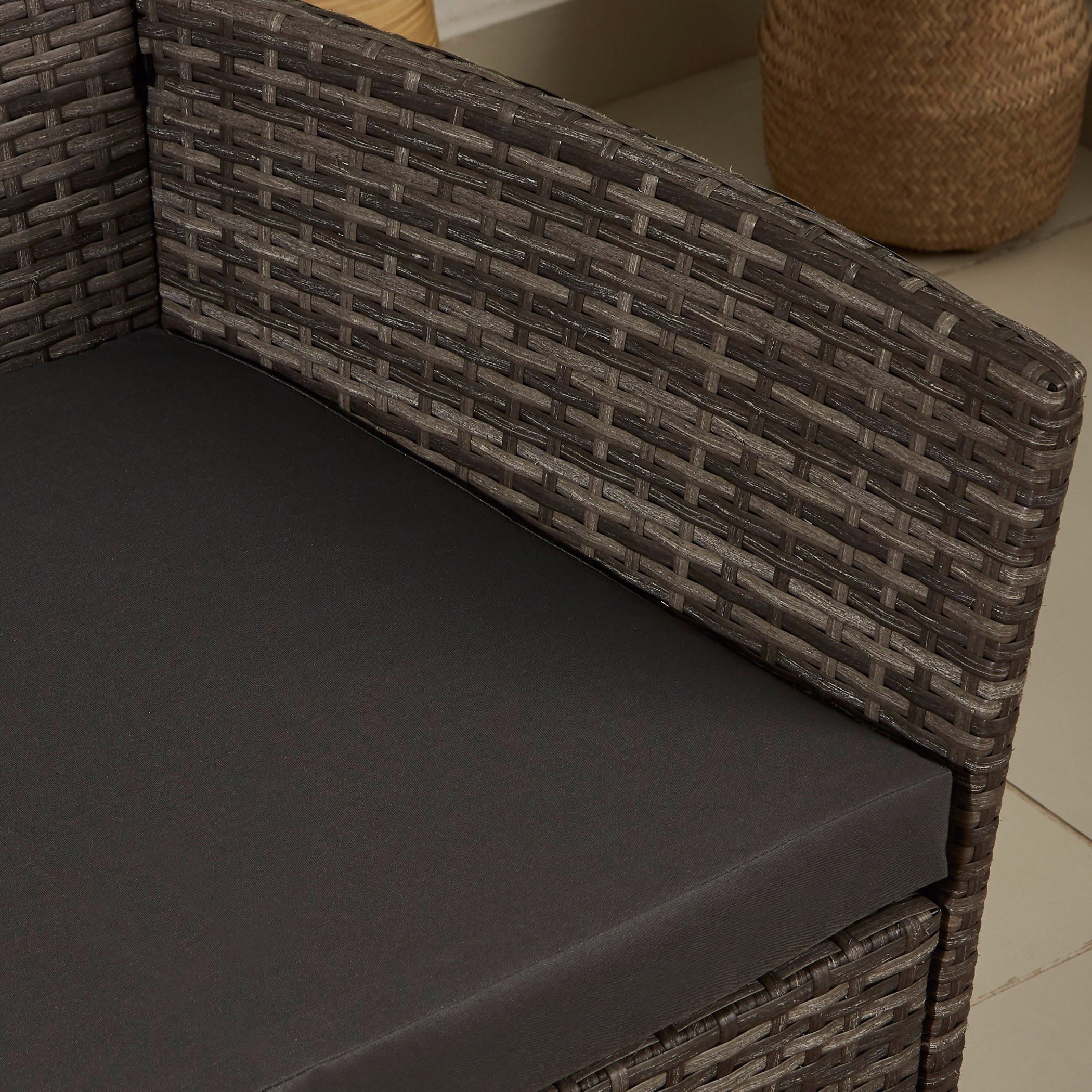 طقم كنبة موسّدة 4 مقاعد للجلسات الخارجية مع طاولة قهوة من جرينادا-hbxfurniture-sofasandarmchairs-sofasets-image-5