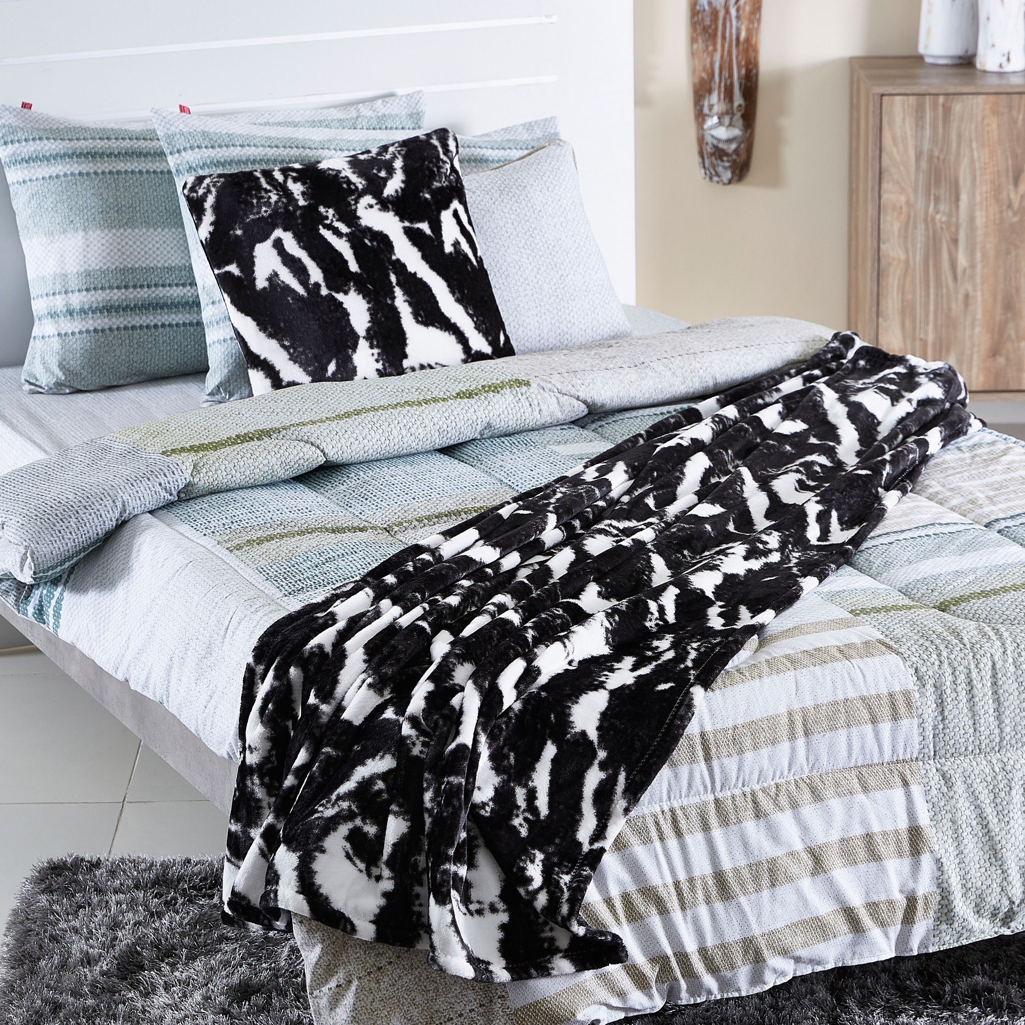بطّانية خفيفة فلانيل بطبعات من جينيث - 130x180  سم-hbxhomeware-hbxbedroom-image-4