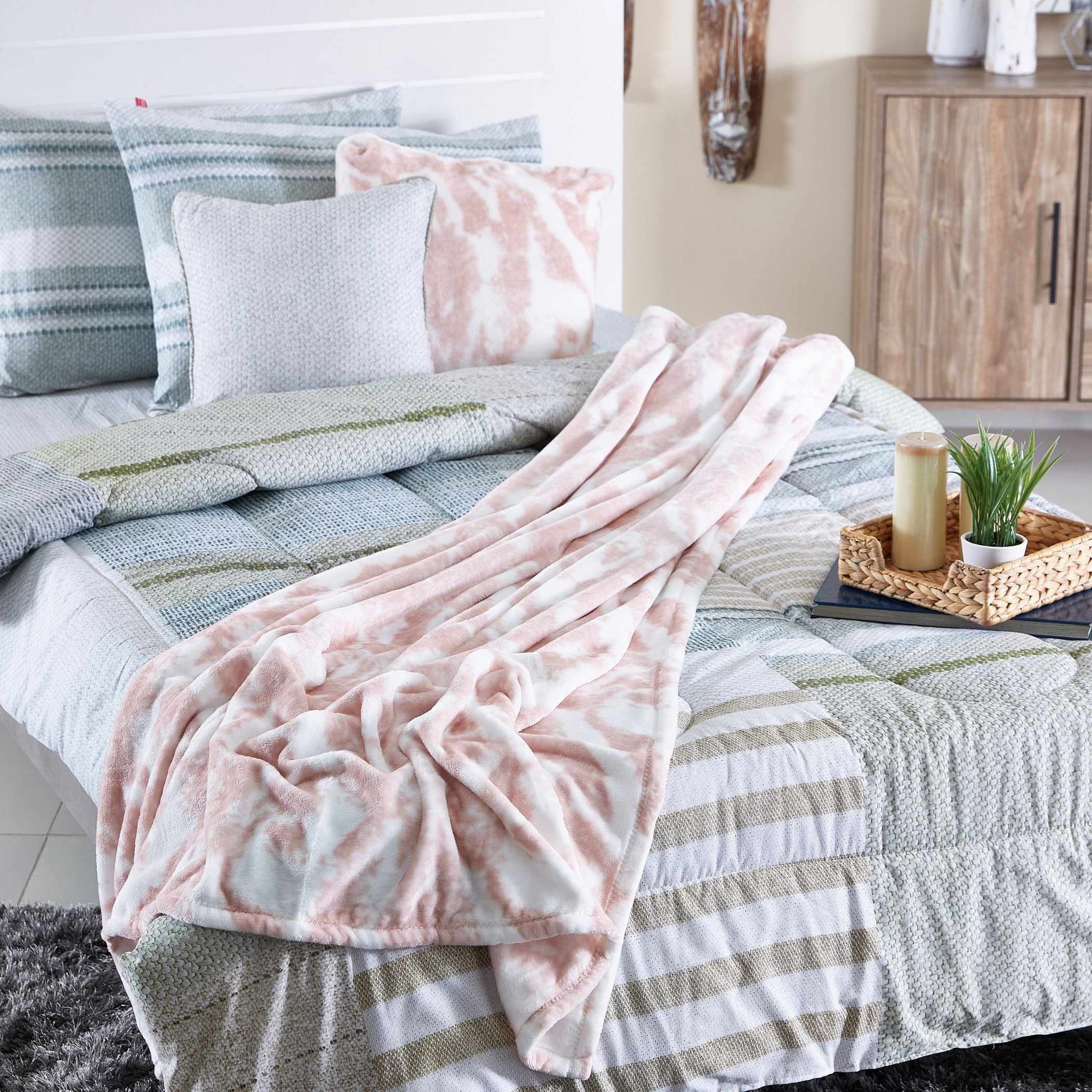 بطّانية خفيفة فلانيل بطبعات من جينيث - 130x180  سم-hbxhomeware-hbxbedroom-image-4