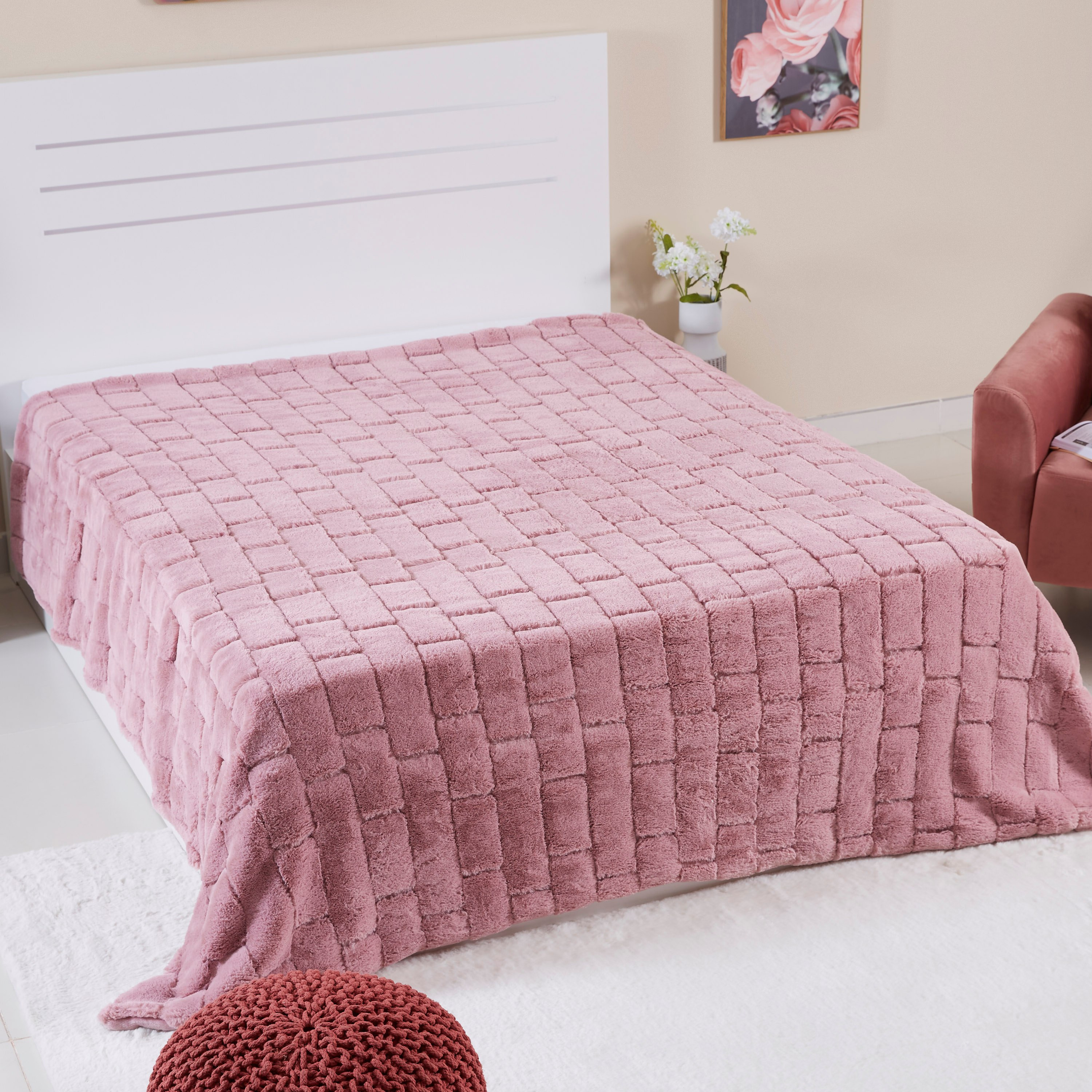 بطّانيّة كينج فرو صناعي من ليند - 220x240 سم-hbxhomeware-hbxbedroom-image-1