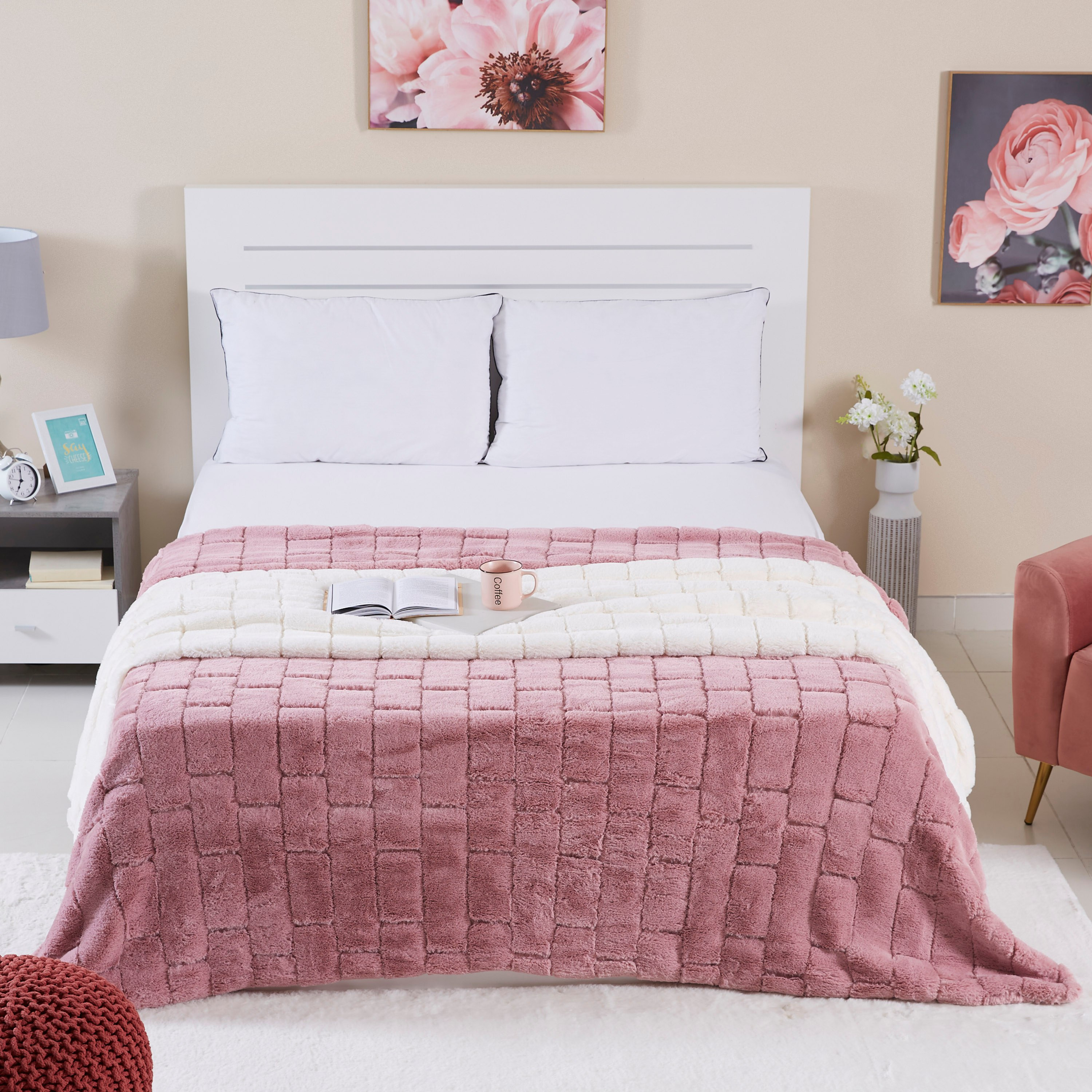 بطّانيّة كينج فرو صناعي من ليند - 220x240 سم-hbxhomeware-hbxbedroom-image-5