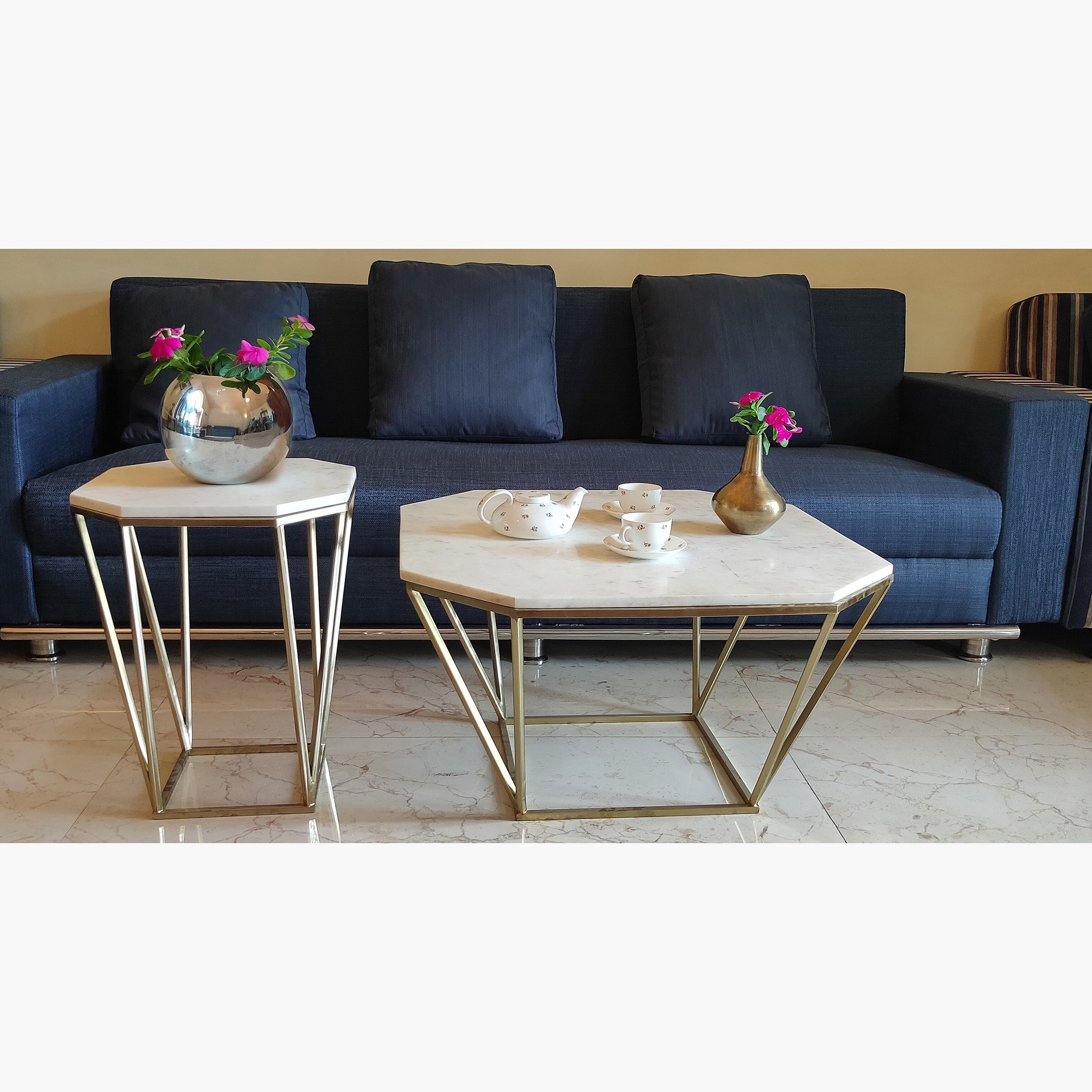 طاولة جانبيّة بسطح رخامي من كارولاينا-hbxfurniture-livingroom-endtables-image-6