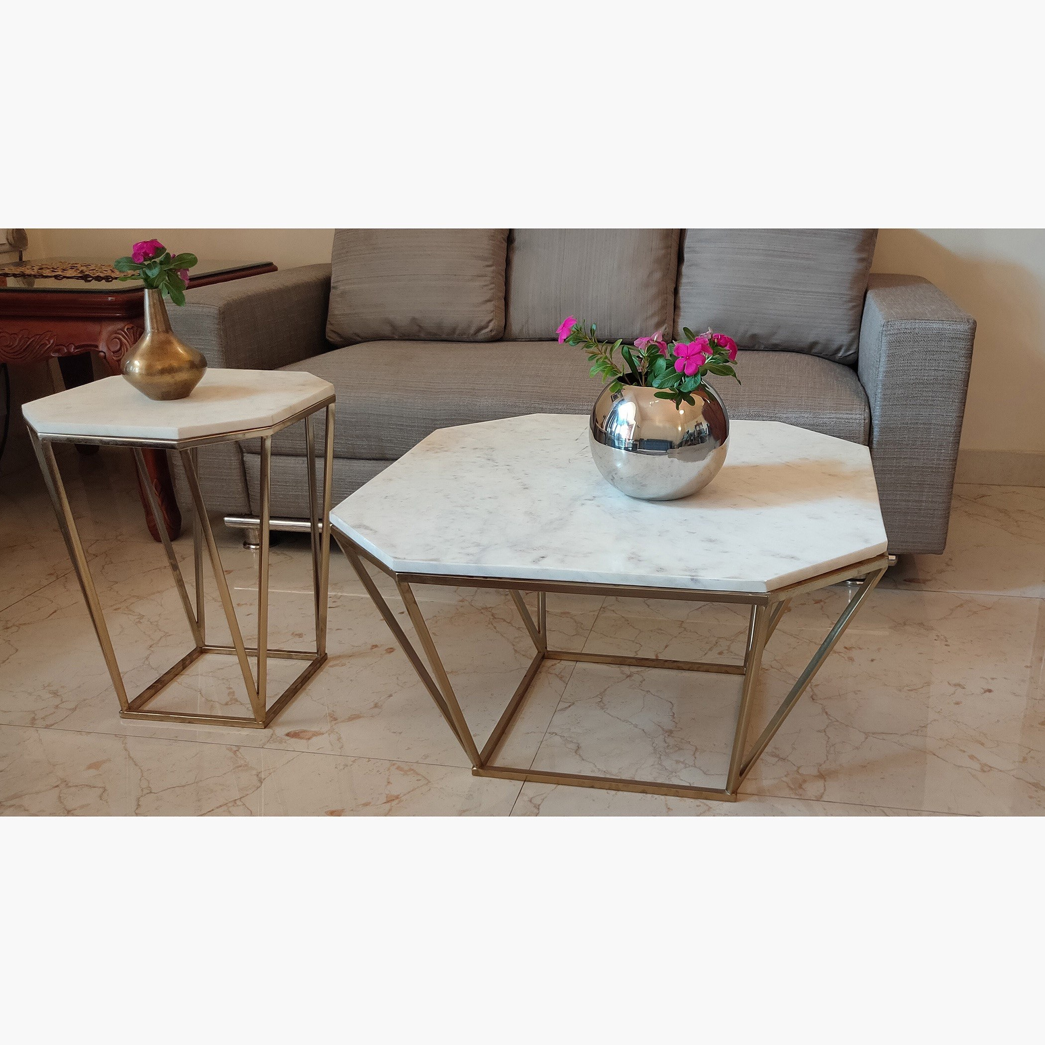 طاولة قهوة بسطح رخامي من كارولاينا-PROMO_HB_AE_HBX10_TH1000_NEW_031025-image-6