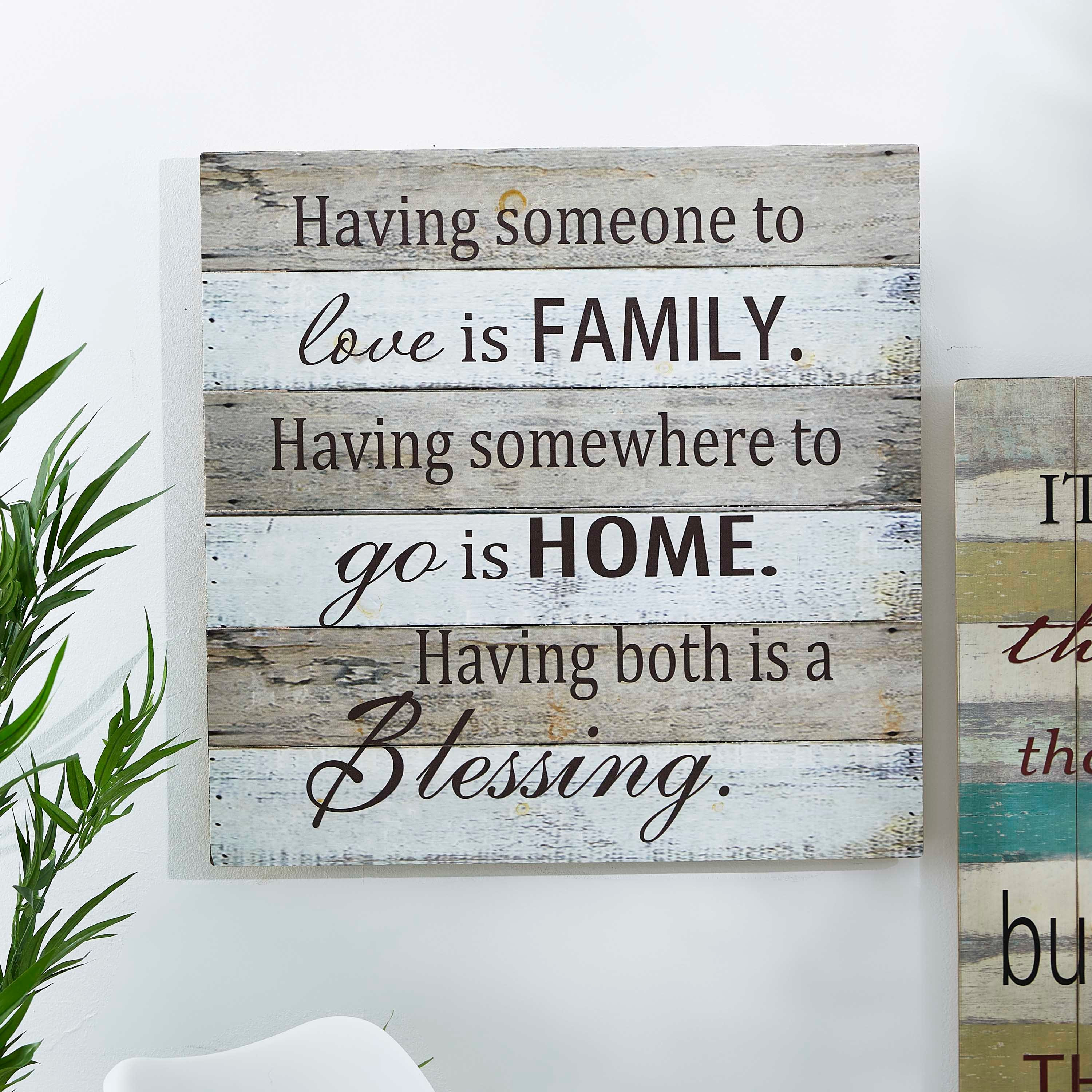 لوحة حائط خشبيّة بطبعات أور فاميلي سترينث من مونيه-hbxdiningroom-walldecor-wallart-image-1