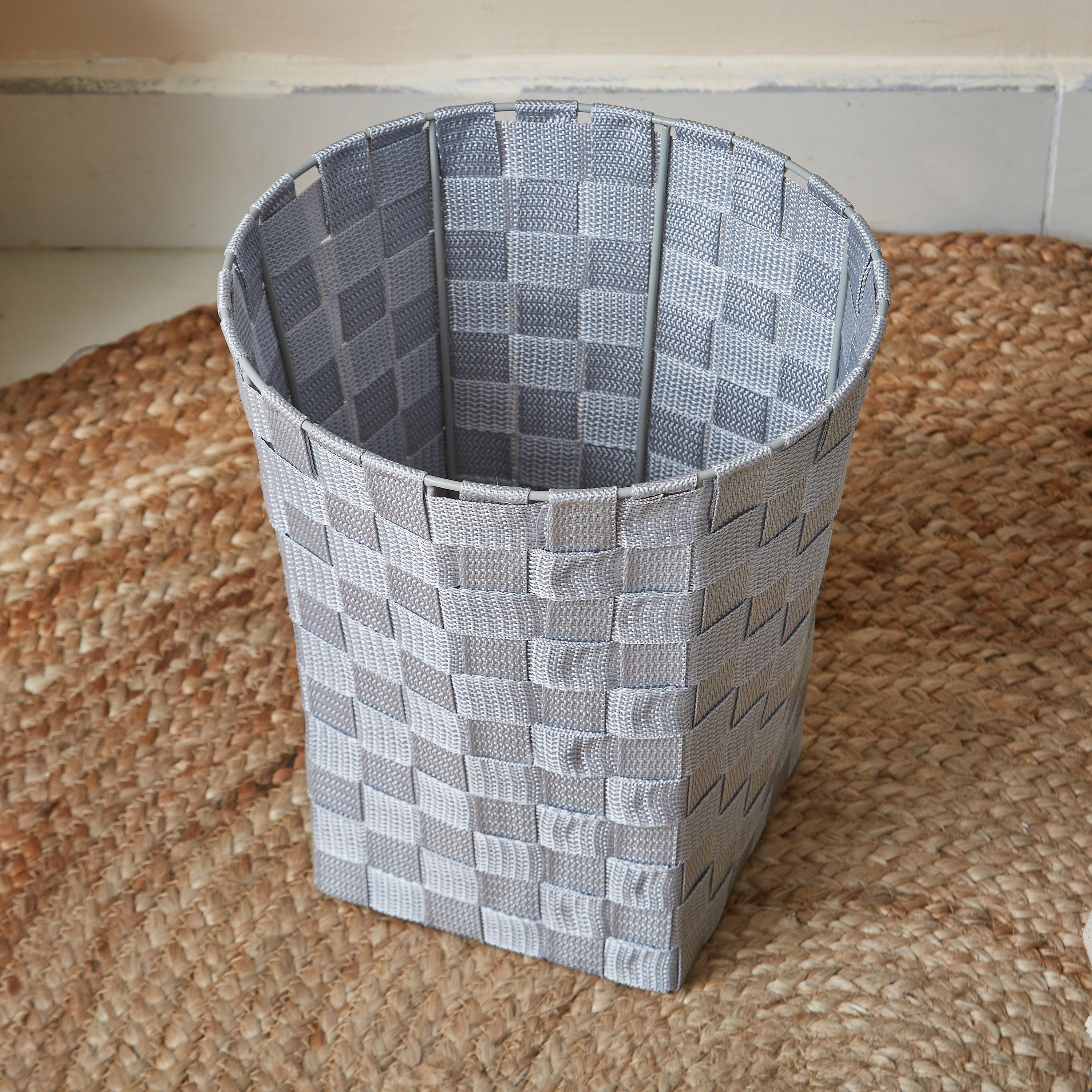 سلة غسيل بتصميم حزام - 25x30 سم-hbxbathroom-bathroomstorage-laundryhampers-image-2