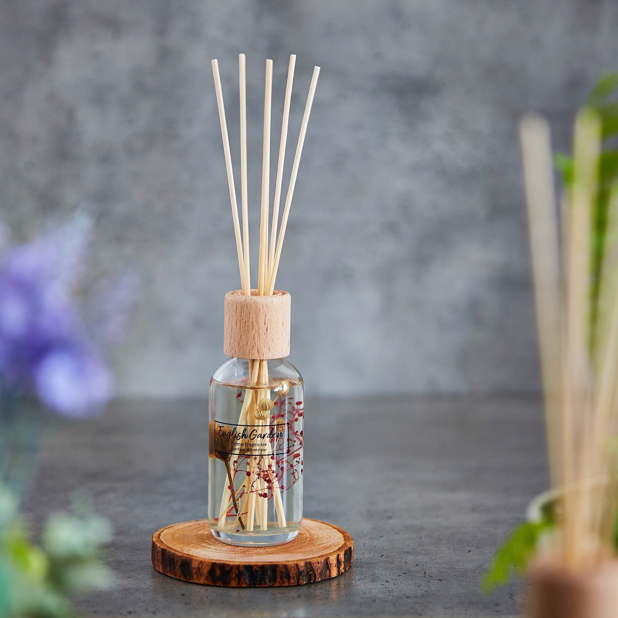 مجموعة هدايا موزع عطور بعطر إنجلش جاردن مع 6 أعواد من ريليا - 100 مل-PROMO_HB_AE_B1G1_250925-image-1