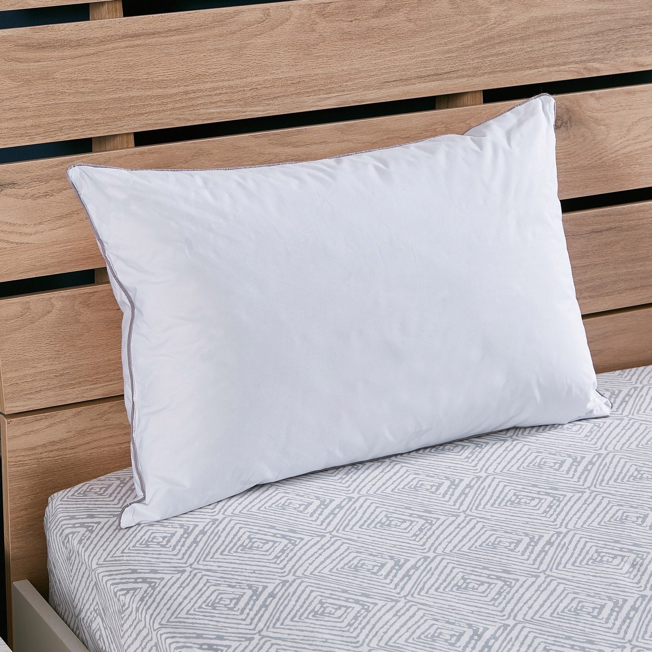 Luxury Down Alternative Filled Cushion - 40x65 cm-hbxlivingroom-furnishings-cushionsandcovers-filledcushions-image-1