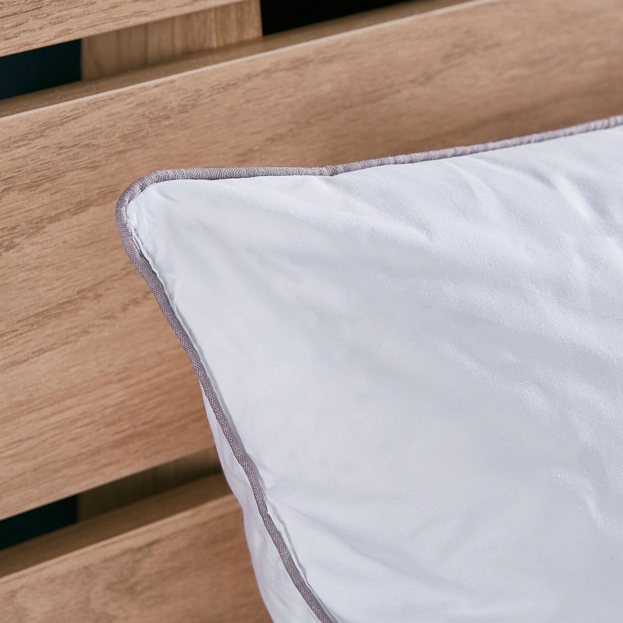 Luxury Down Alternative Filled Cushion - 40x65 cm-hbxlivingroom-furnishings-cushionsandcovers-filledcushions-image-2