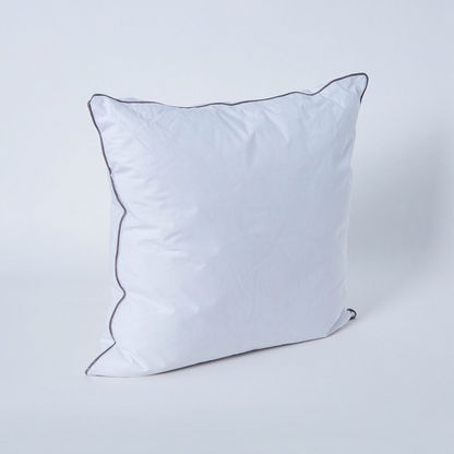 Luxury Down Alternative Filled Cushion - 50x50 cm