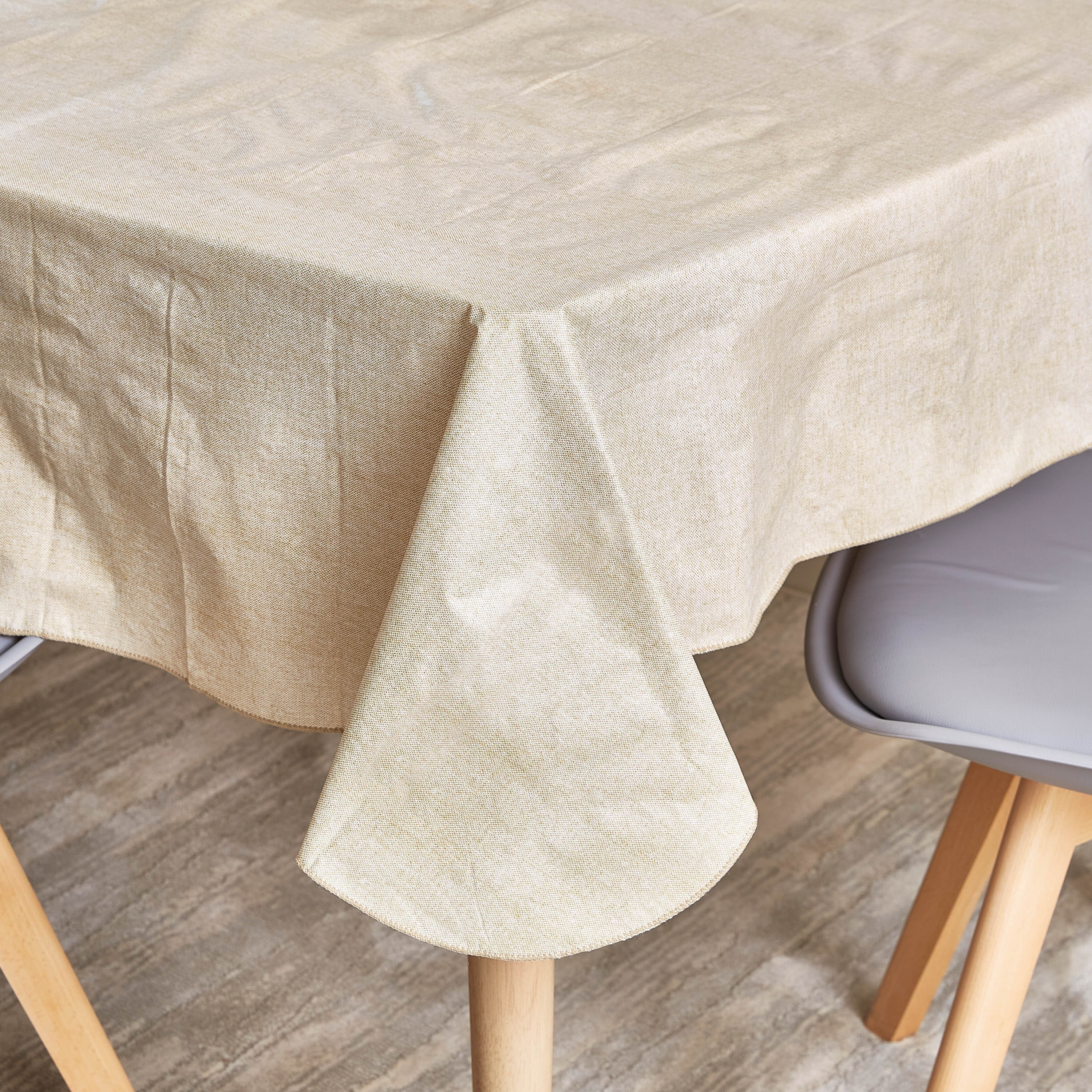 مفرش طاولة بي في سي من إليمنتري - 152x259 سم-hbxdecorandfurnishings-homefurnishings-tablelinens-image-1