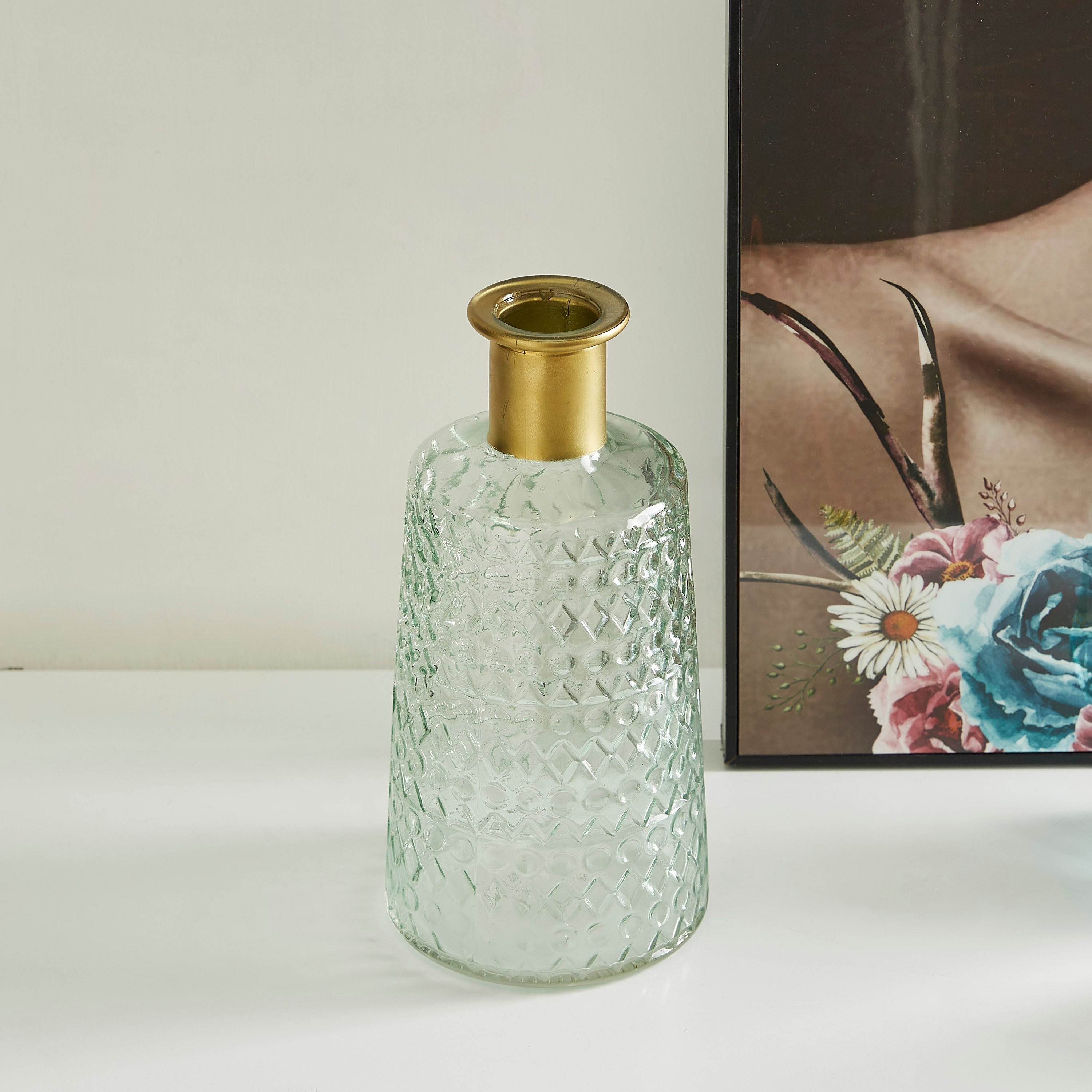 مزهرية زجاجية بتصميم عنق قارورة من أفا-hbxbedroom-decorandaccessories-vases-image-2