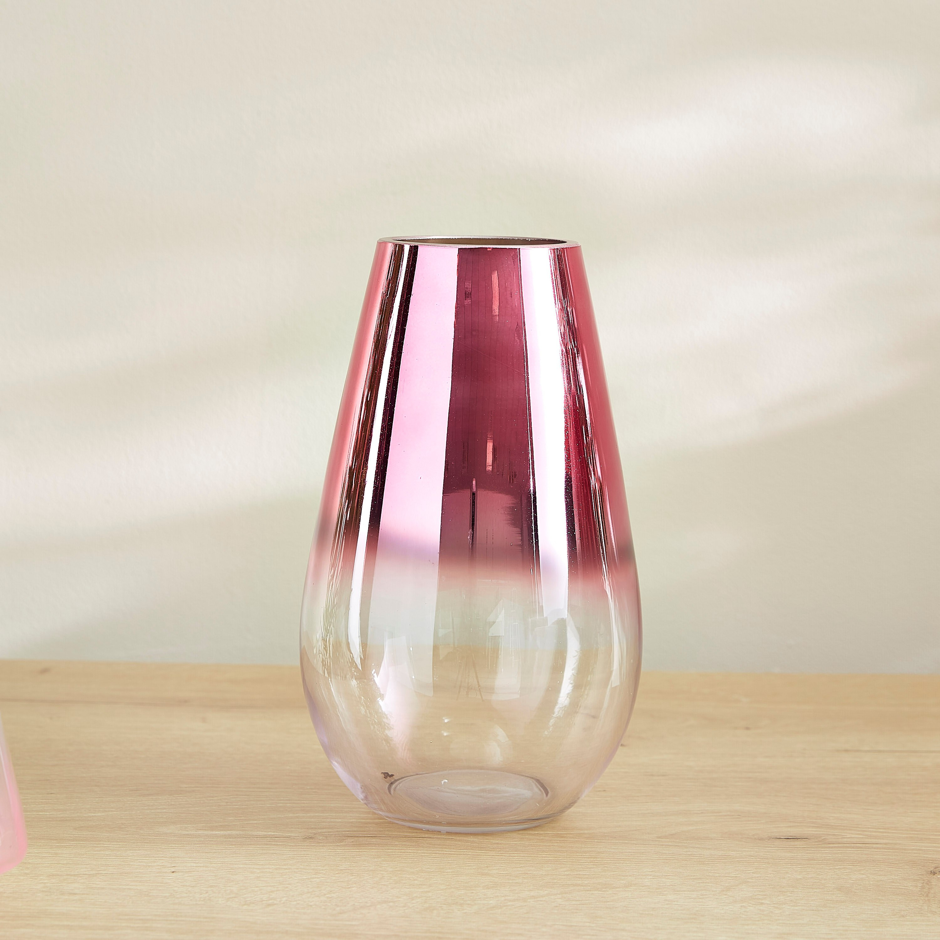 مزهرية زجاجية على شكل قمع بلون متداخل من آفا-hbxbedroom-decorandaccessories-vases-image-2