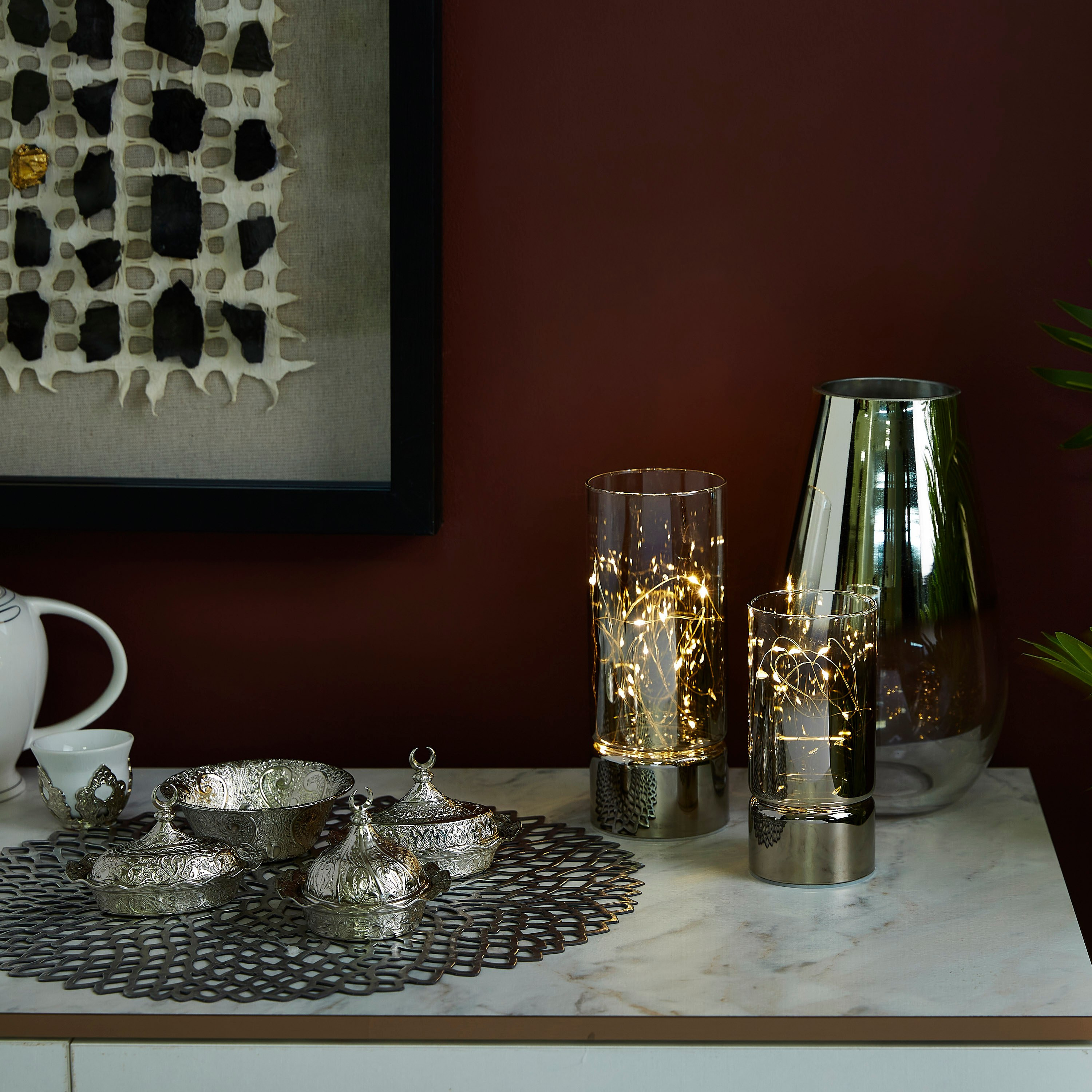 مزهرية أسطوانية زجاجية بلون متدرج مع أضواء أل إي دي من آفا-hbxbedroom-decorandaccessories-vases-image-3