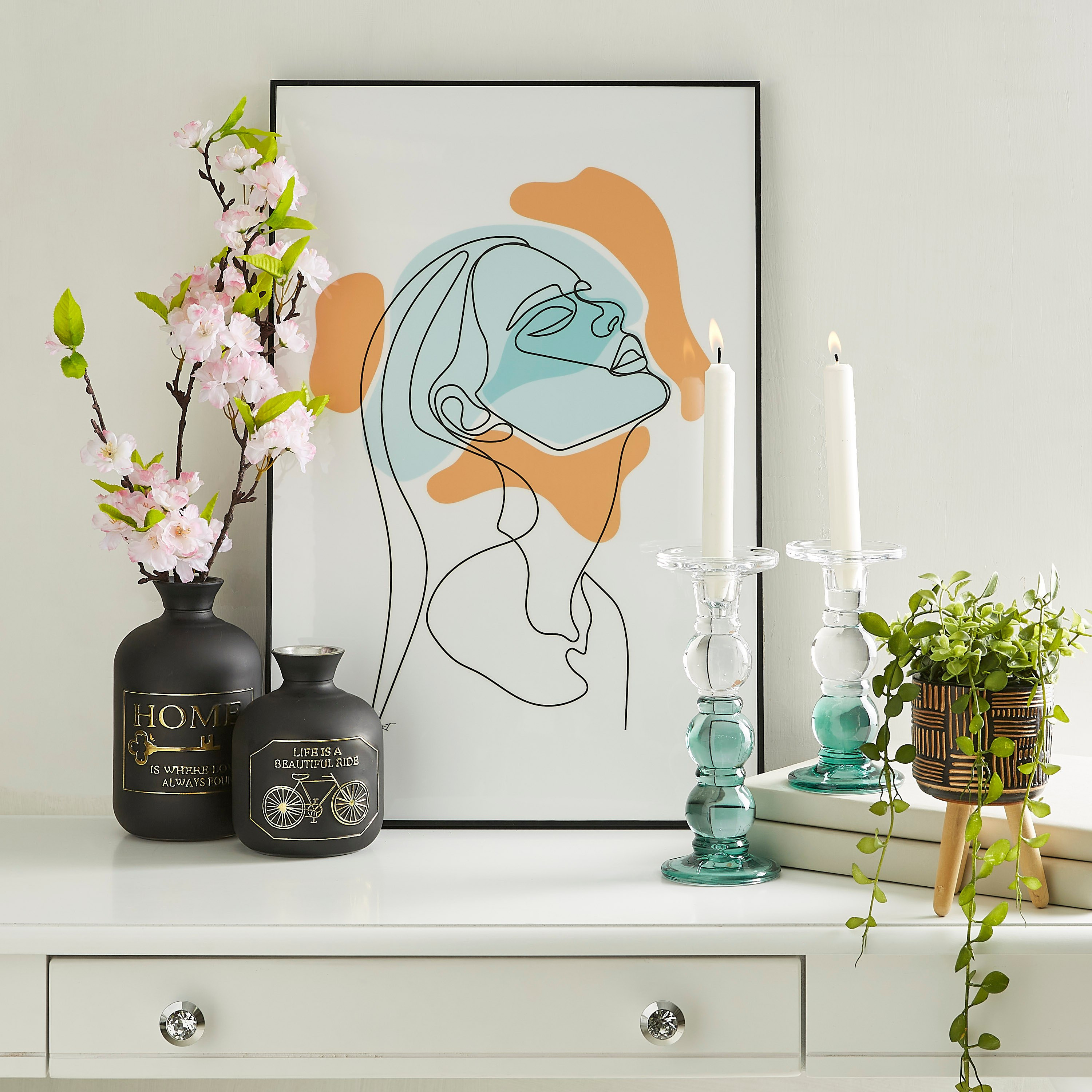 حامل شموع زجاجي رفيع بدعامة جايد من آفا- طويل-hbxlivingroom-decorandaccessories-candleholders-image-4