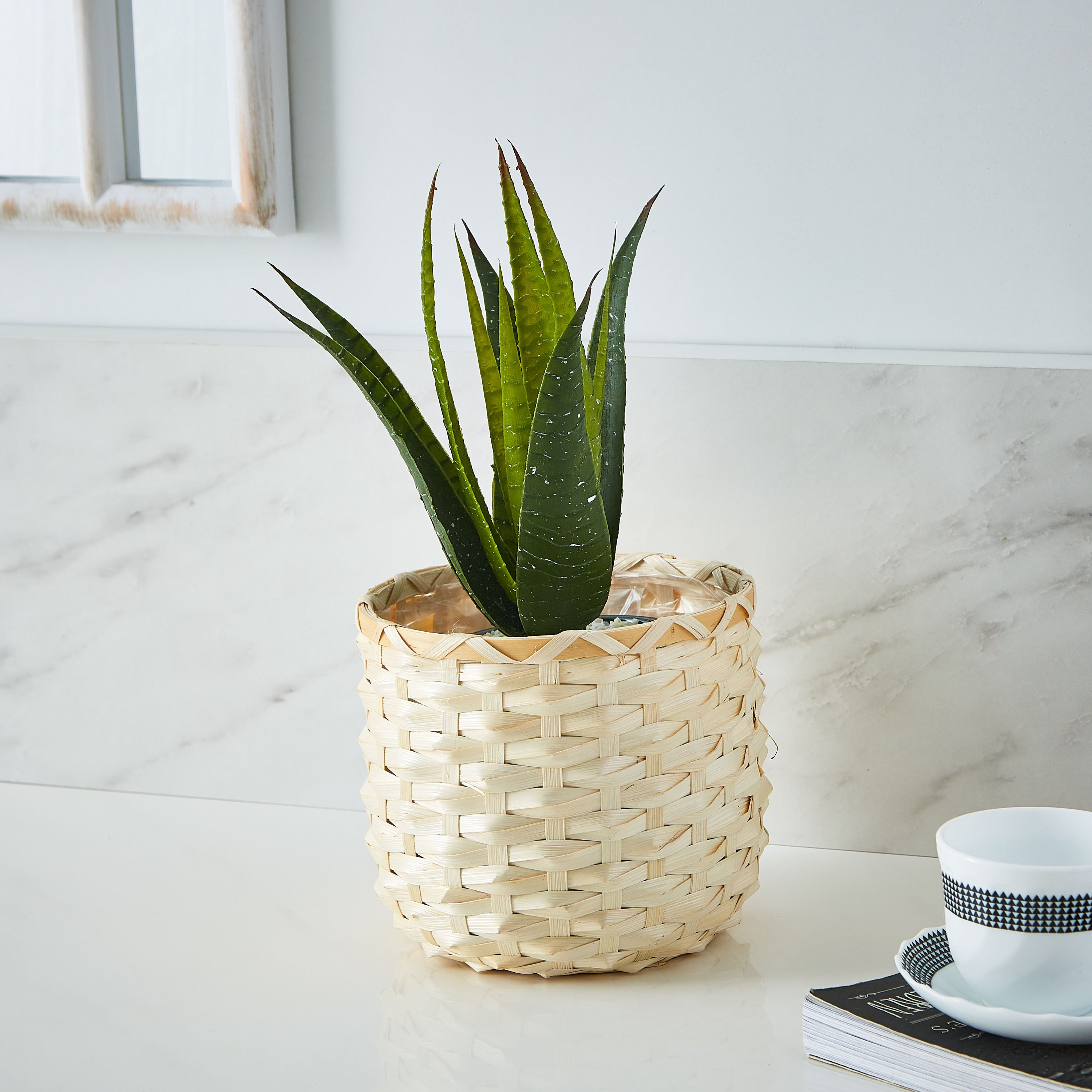 وعاء خيزران بتفاصيل منسوجة من ناتورا - 16x18 سم-hbxdecorandfurnishings-homeaccessories-artificialflowersandplants-image-3