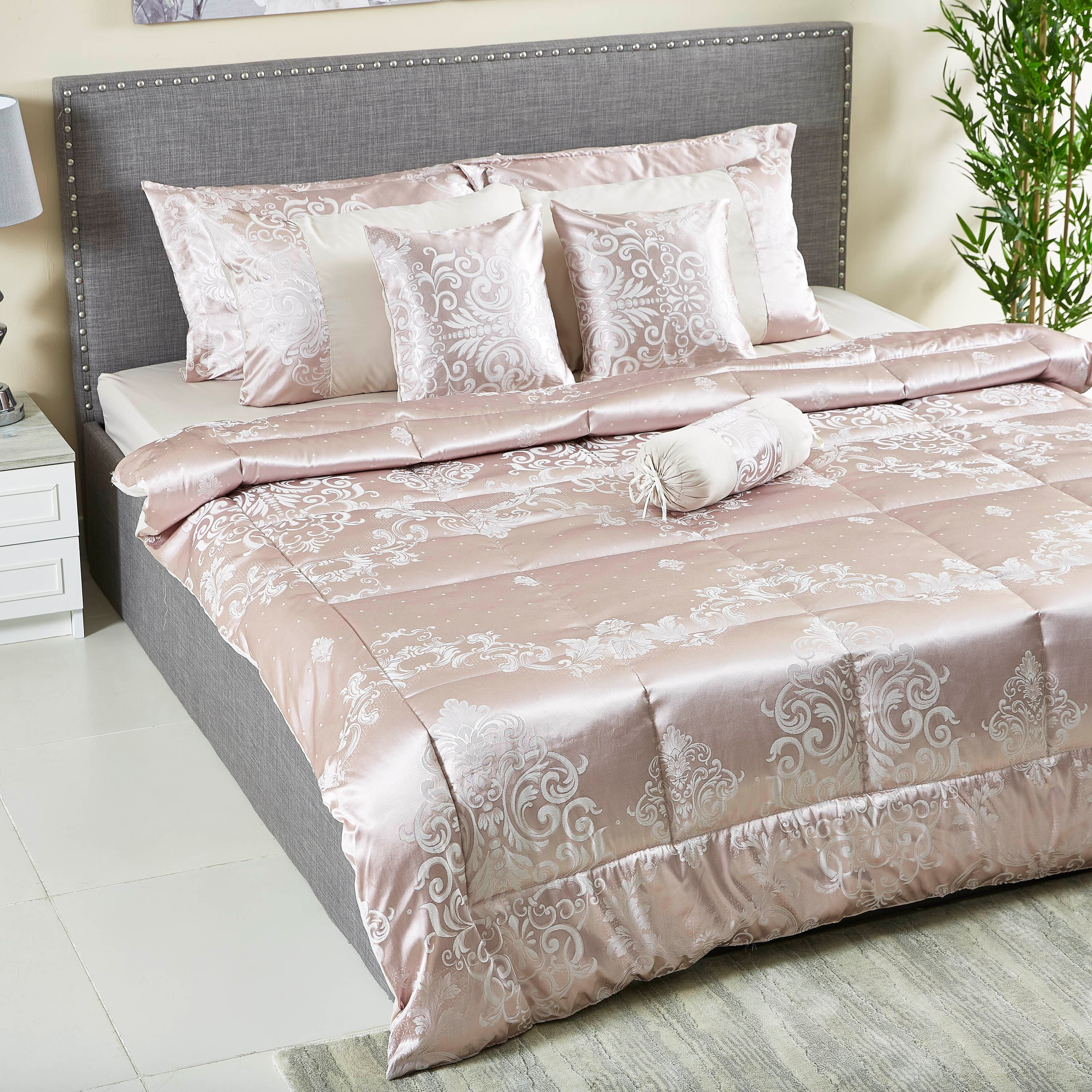 طقم لحاف كينج جاكار 9- قطع من داليا- 220x240 سم-hbxhomeware-hbxdecorandfurnishings-image-2