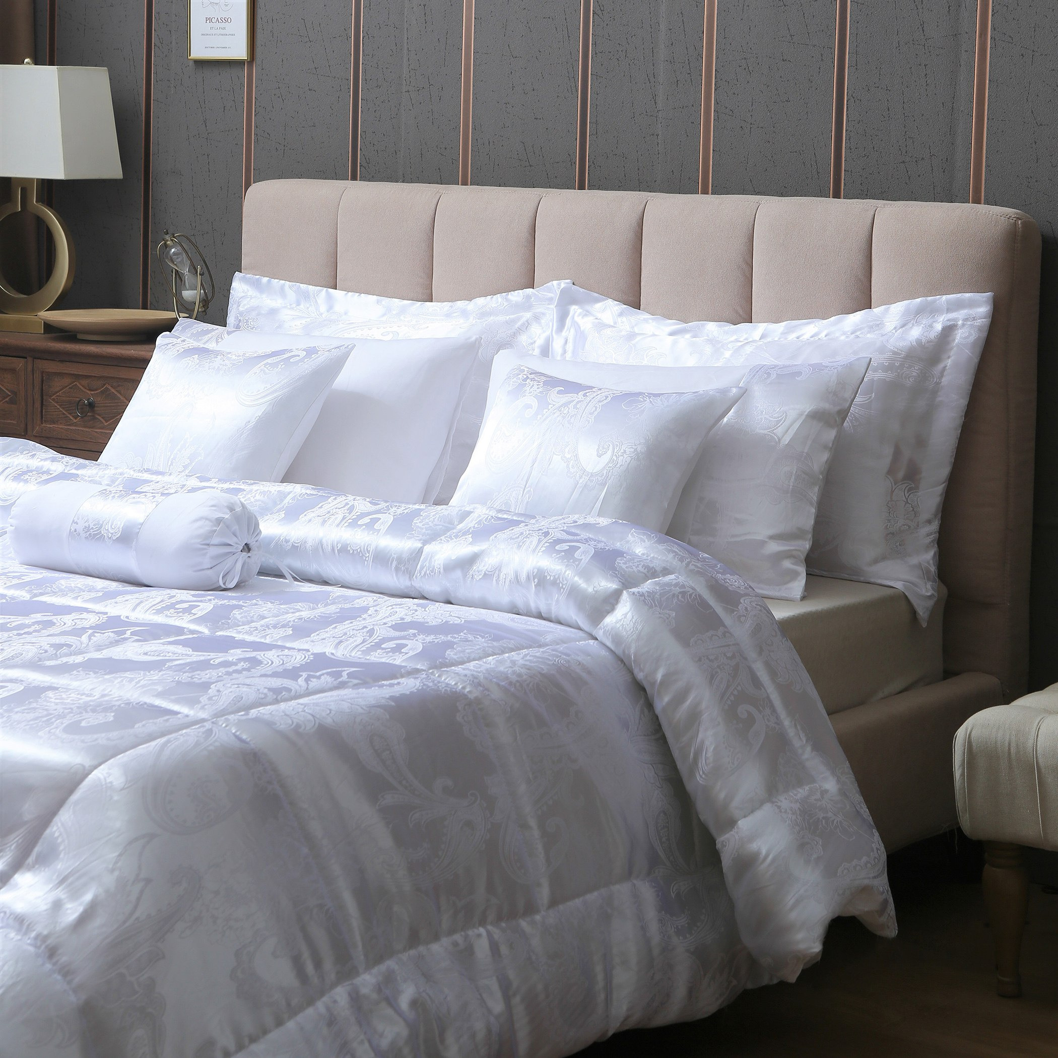 طقم لحاف جاكار كينج 9 قطع من أديرا - 220x240 سم-hbxhomeware-hbxdecorandfurnishings-image-1