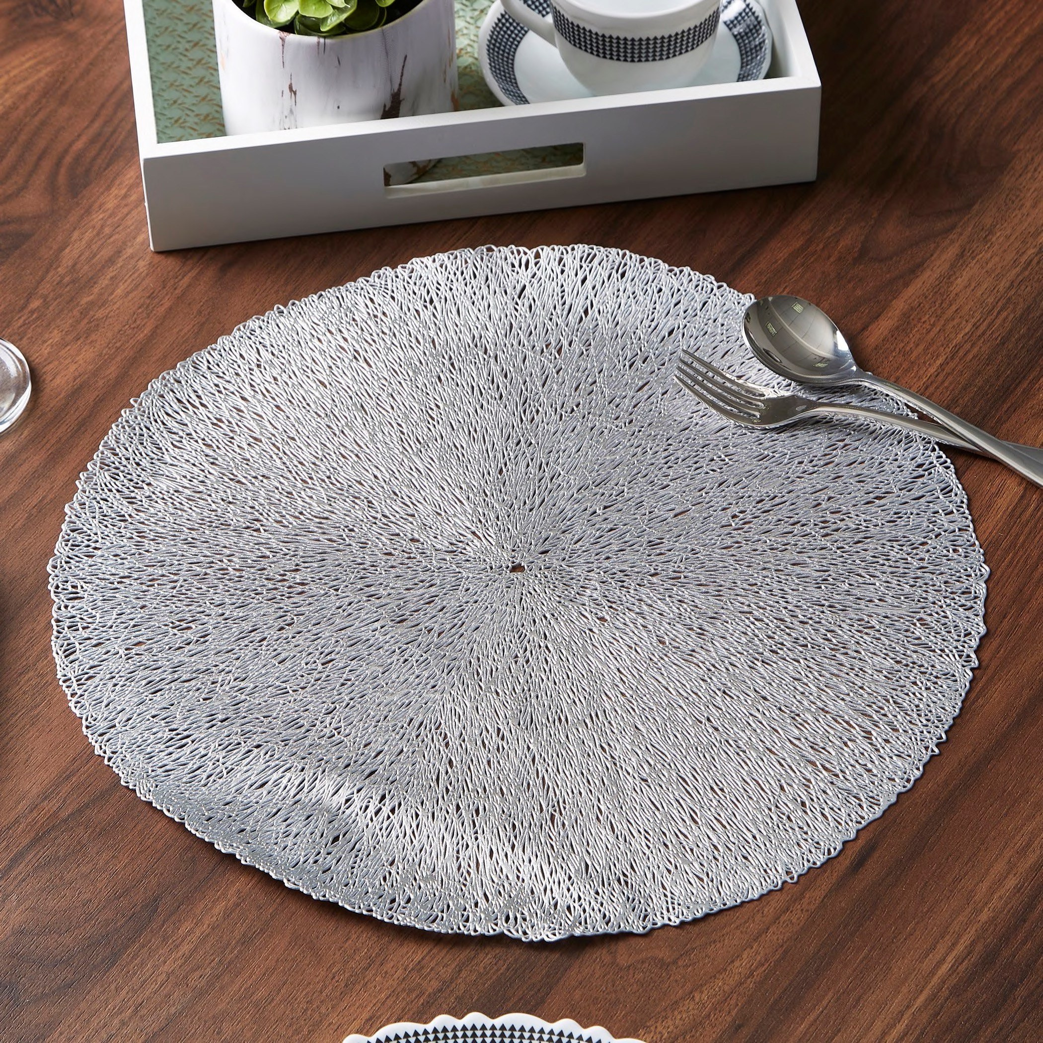لبادة صحون مستديرة من داليا - 38 سم-hbxdecorandfurnishings-homefurnishings-tablelinens-image-1