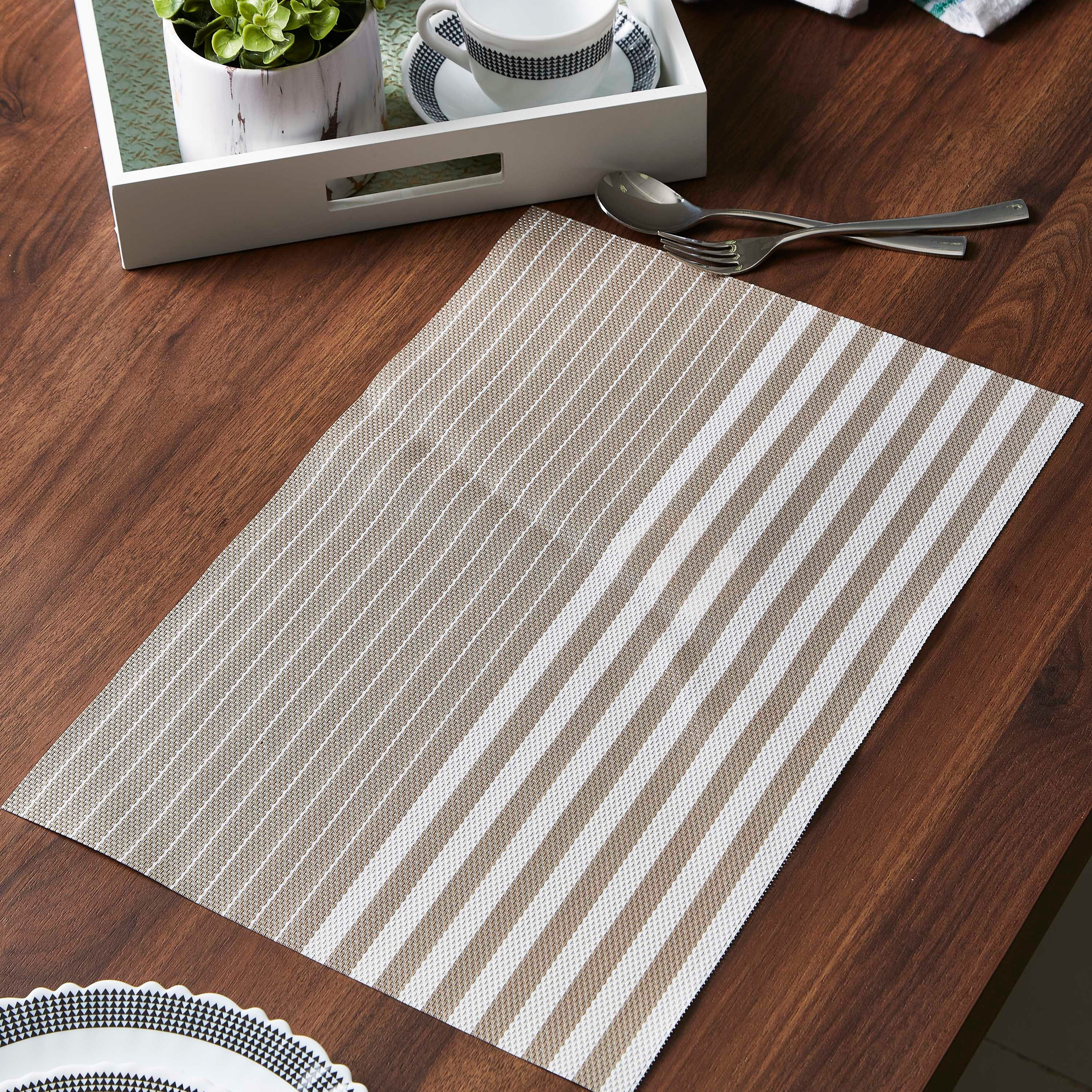 لبادة صحون مخططة من إيلا - 30 × 45 سم-hbxdecorandfurnishings-homefurnishings-tablelinens-image-1