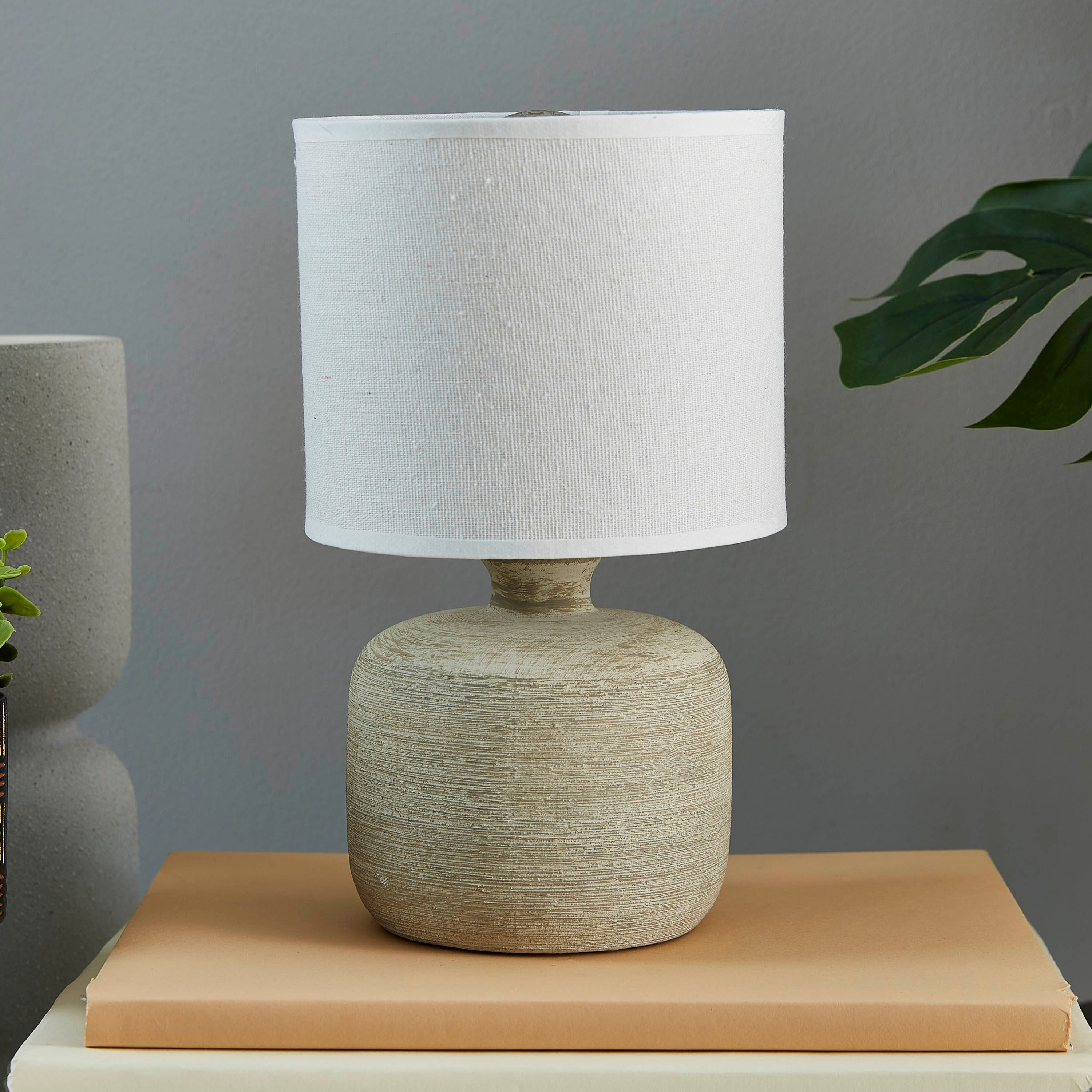 مصباح طاولة سيراميك من إيكون - 29 سم-hbxlivingroom-lighting-tablelamps-image-1