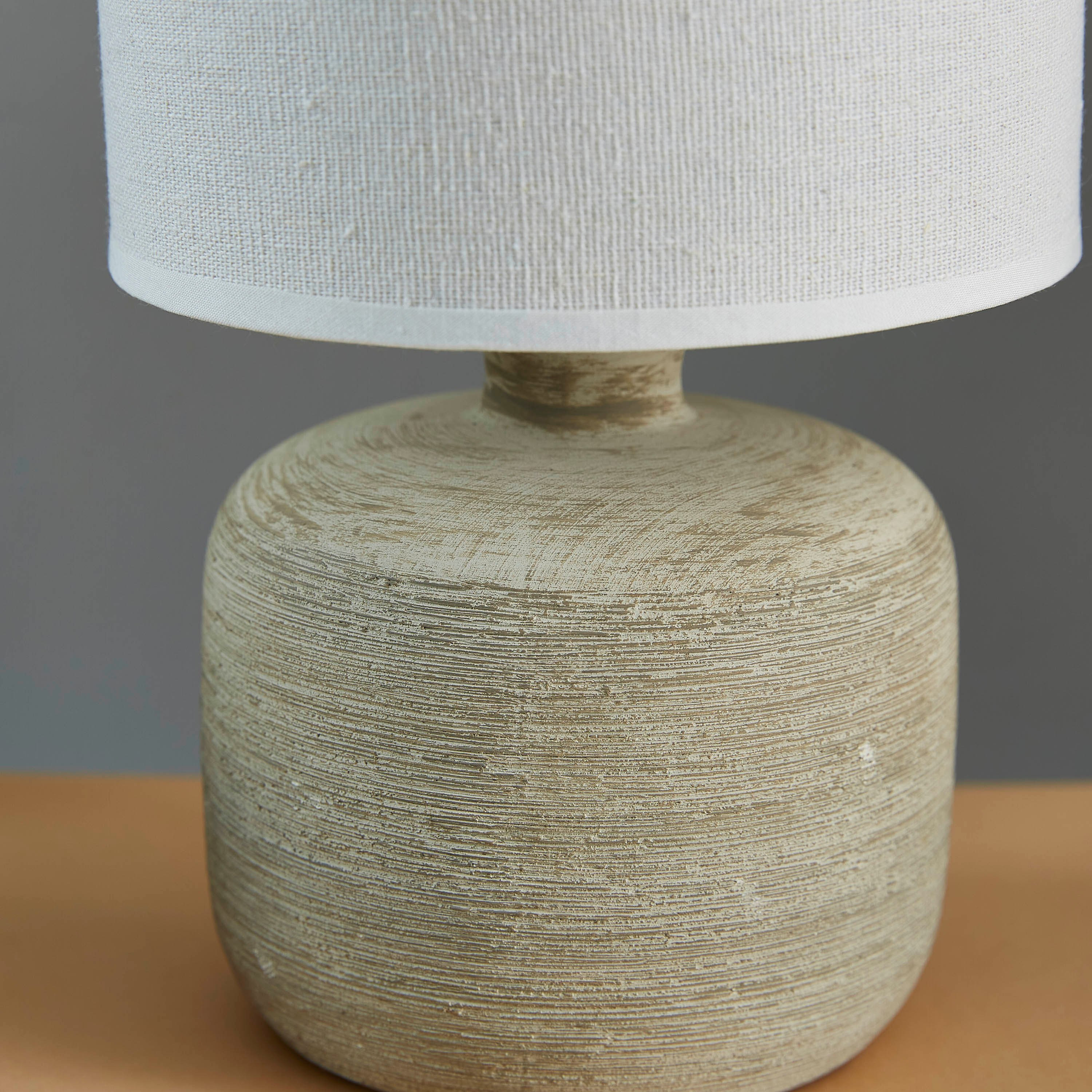 مصباح طاولة سيراميك من إيكون - 29 سم-hbxlivingroom-lighting-tablelamps-image-3