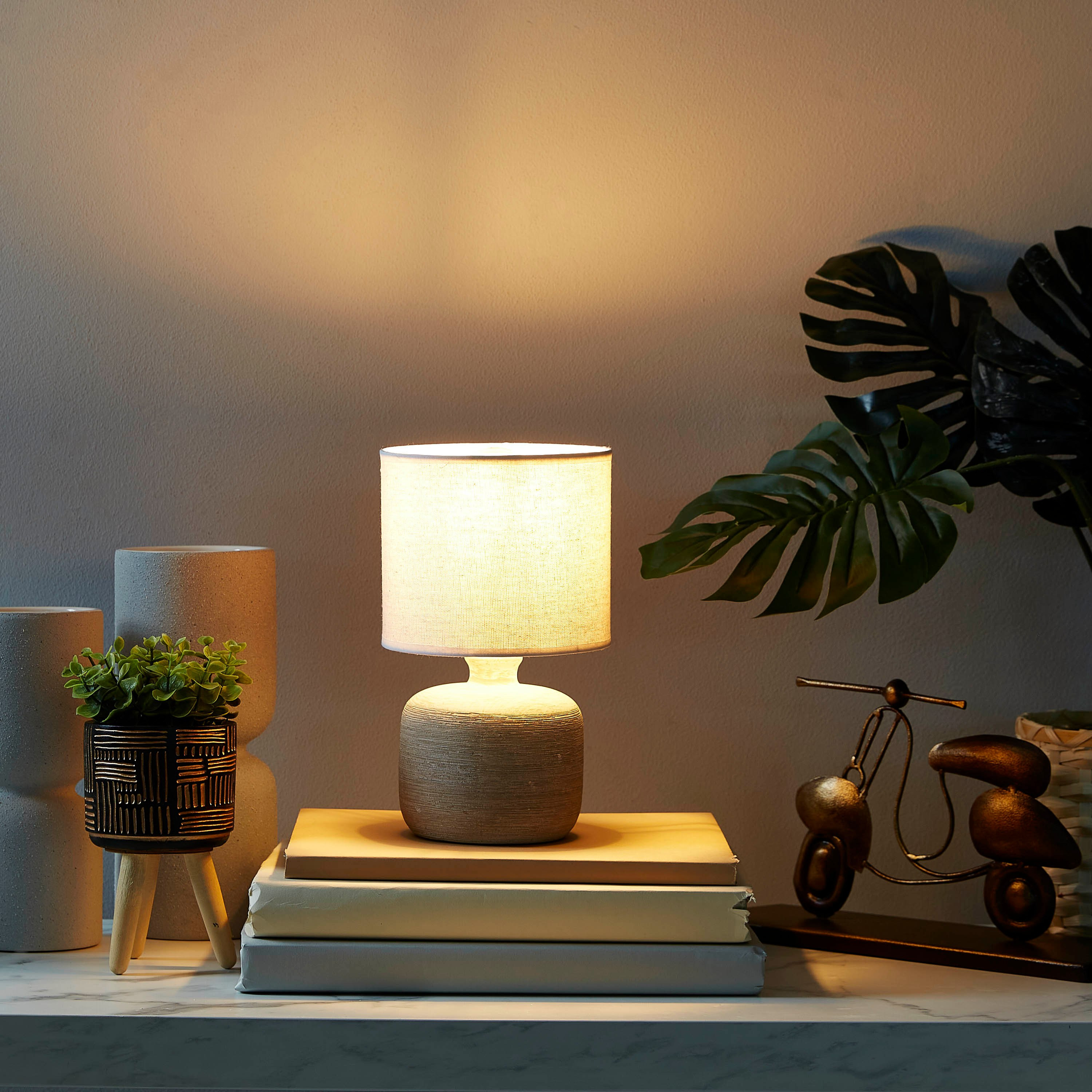 مصباح طاولة سيراميك من إيكون - 29 سم-hbxlivingroom-lighting-tablelamps-image-4