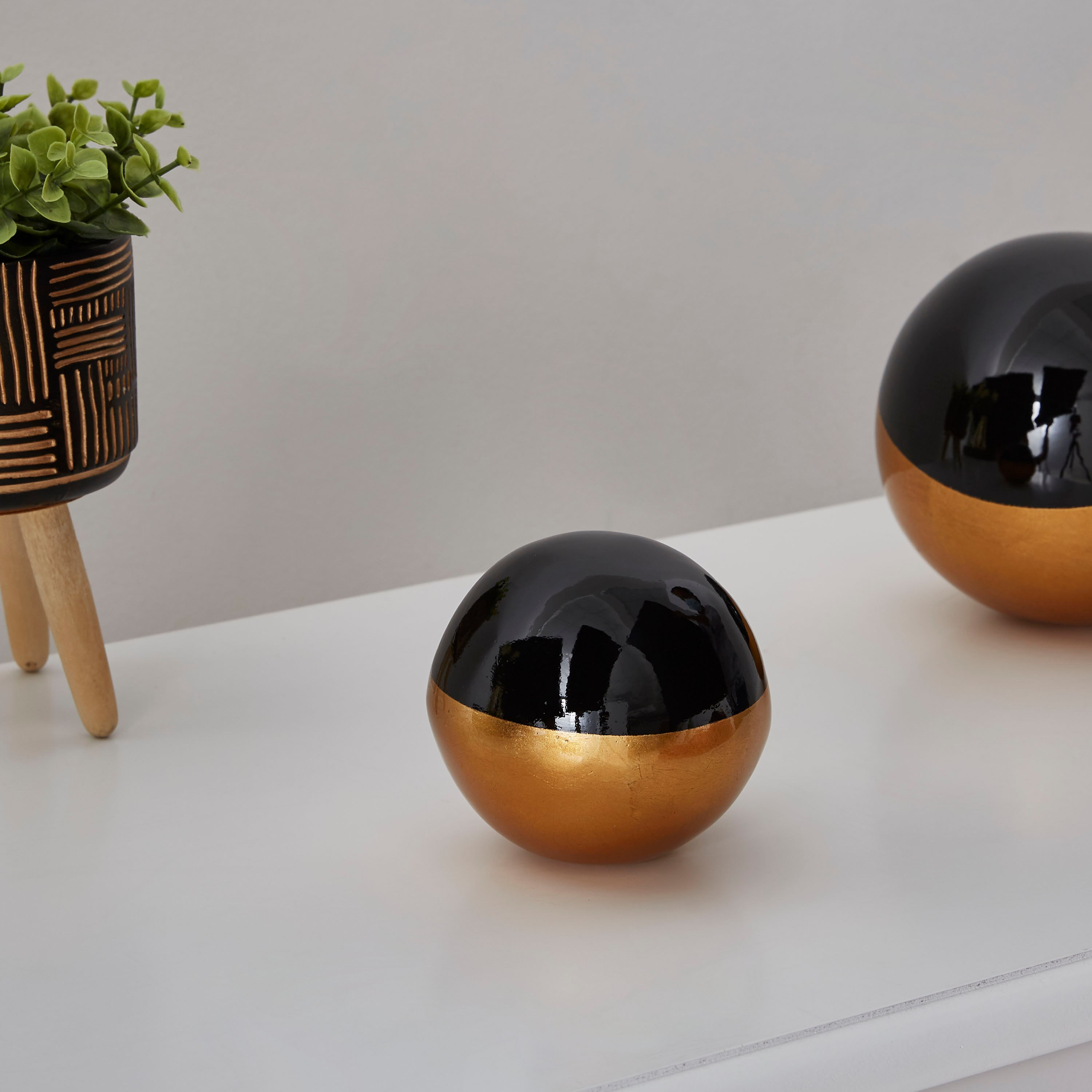 كرة ديكور خيرزان من سييرا-hbxhomeware-homedecor-figurinesandornaments-image-2