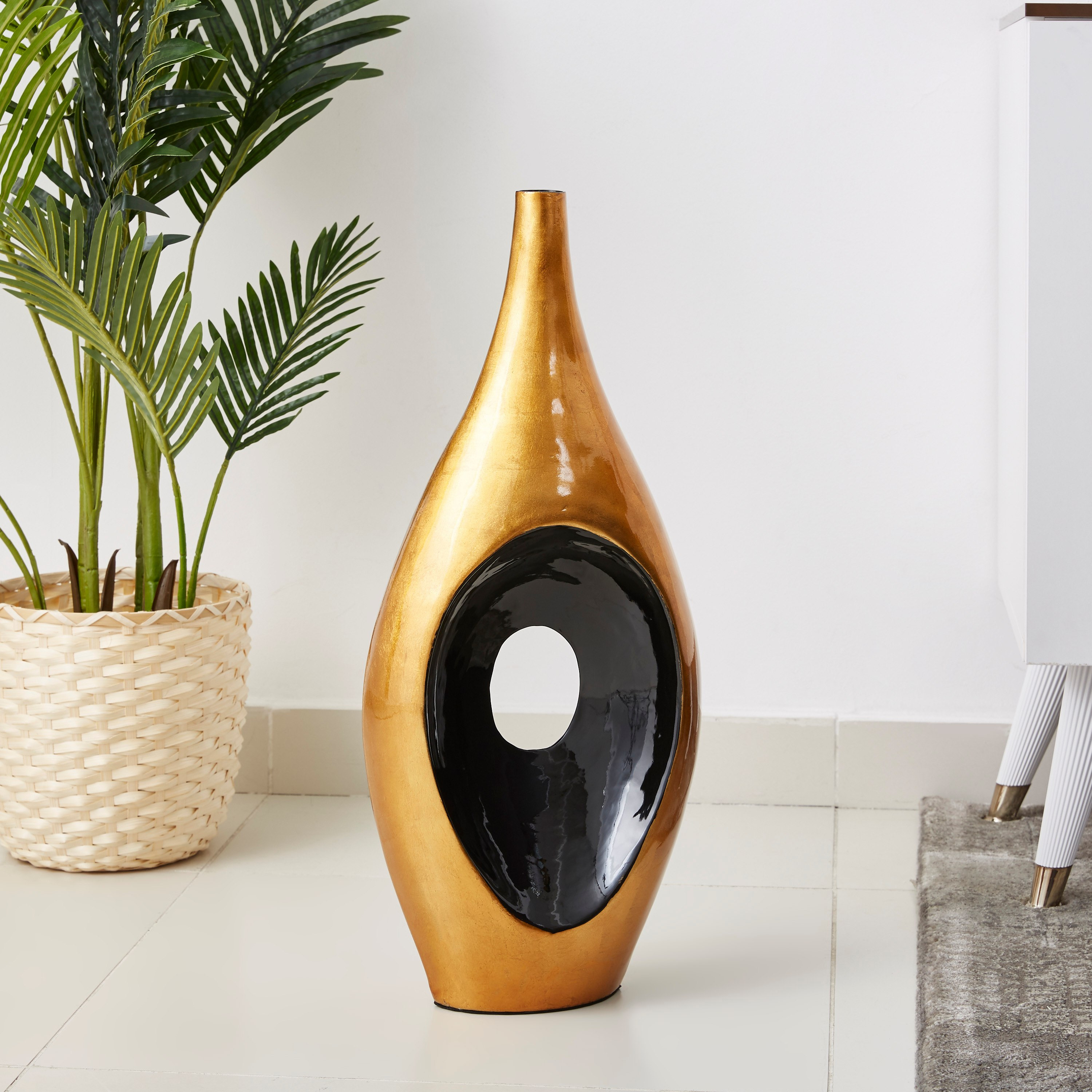 مزهرية صغيرة بيضاوية خيزران من سييرا-hbxbedroom-decorandaccessories-vases-image-1