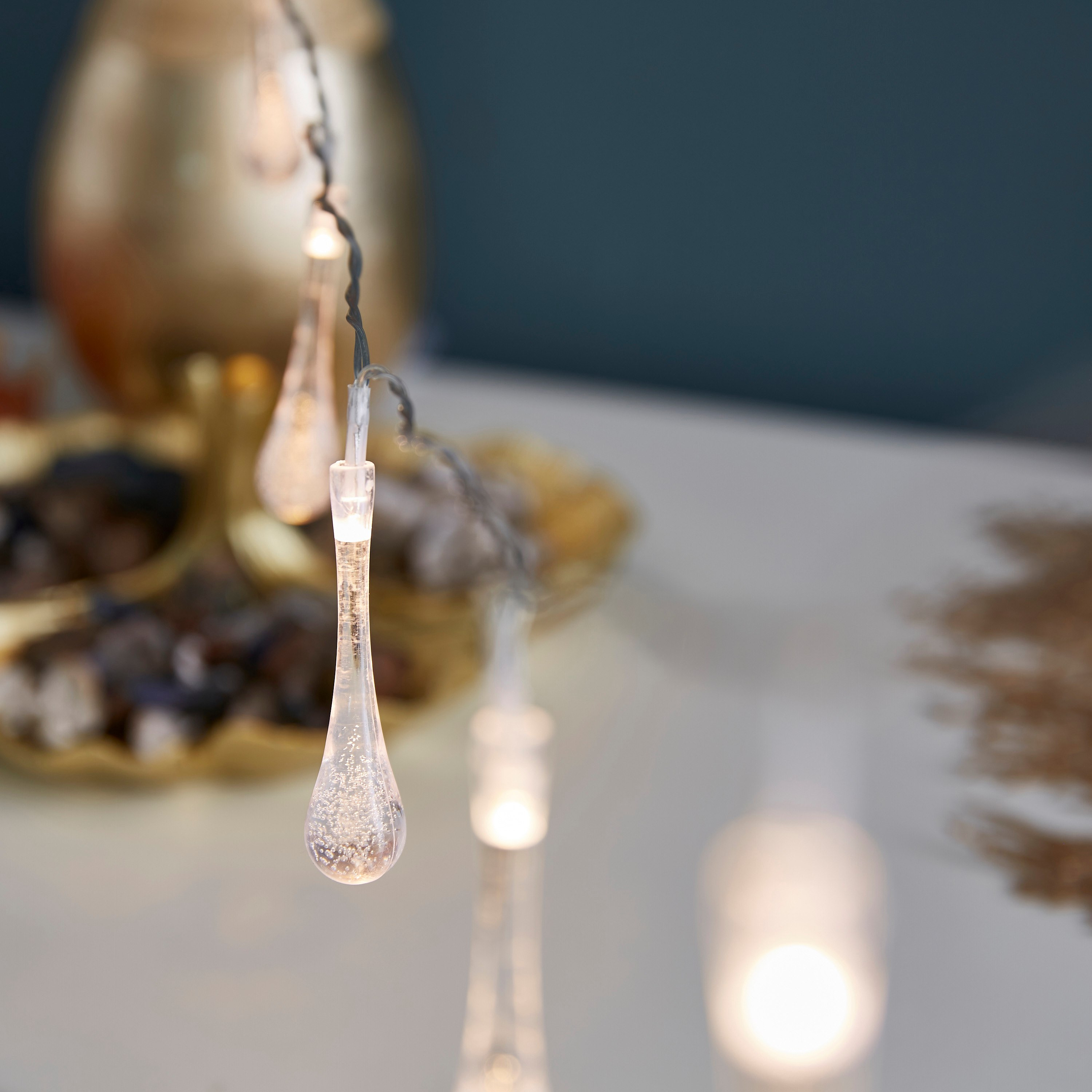 خيط إضاءة أل إي دي بتصميم قطرات ماء 10 قطع من أورلا  - 165 سم-hbxdiningroom-lighting-decorativesandstringlights-image-3