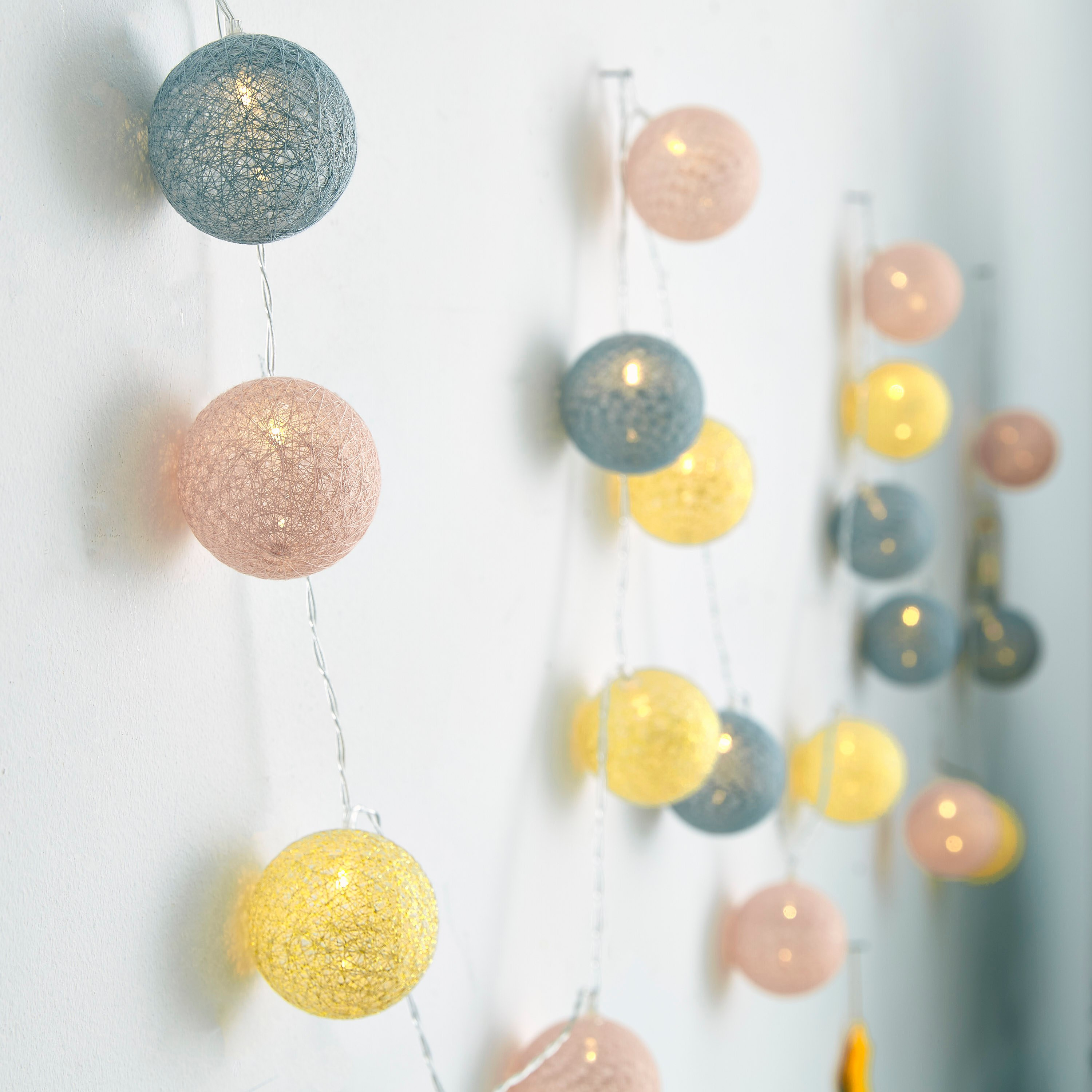 سلسلة مصابيح إل أي دي قطرة ماء من أورلا - 20 قطع - 315 سم-hbxdiningroom-lighting-decorativesandstringlights-image-1
