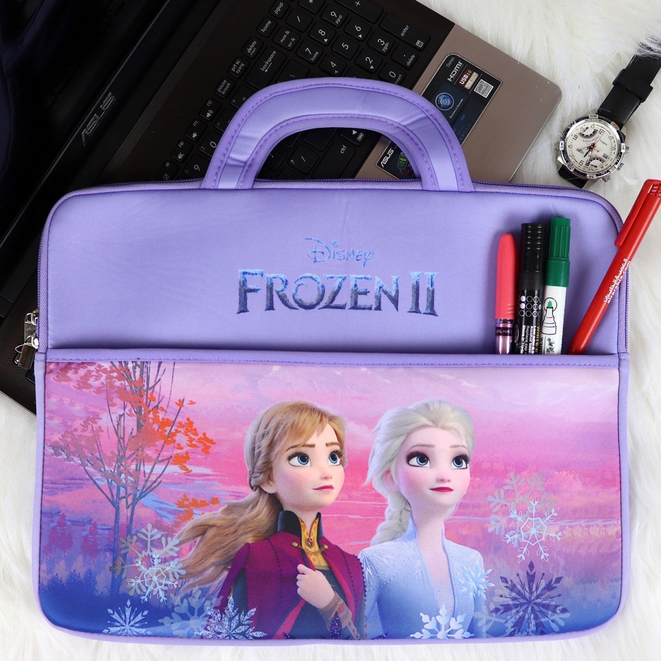 شنطة لابتوب بطبعات فروزن ومقبض - 29x2x39 سم-hbxkidsandyouth-playroom-stationery-image-1