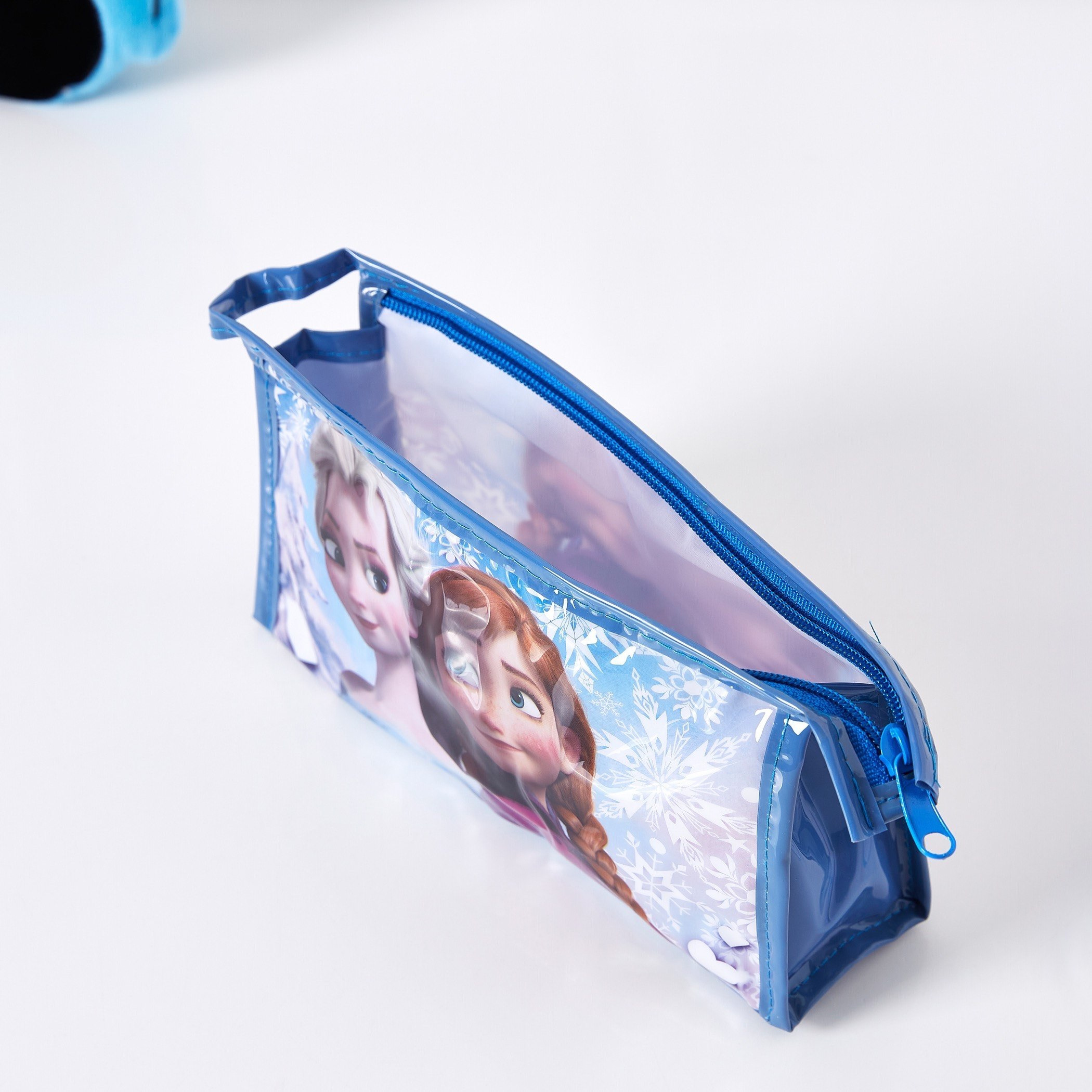 شنطة إكسسوارات قابلة للغسيل فروزن-hbxkidsandyouth-playroom-stationery-image-2
