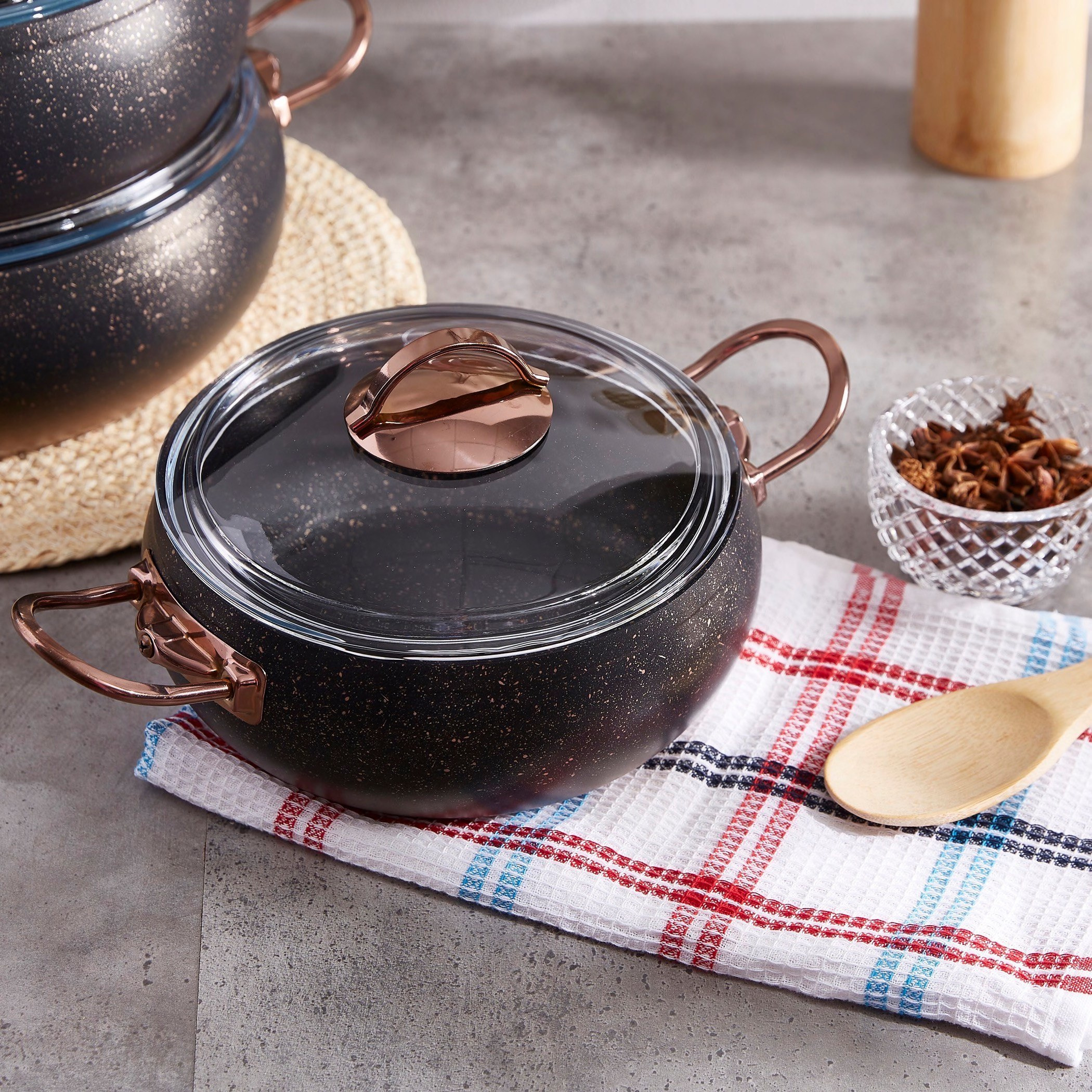 طقم أواني طهي ثقيلة مطليّة آمن للاستخدام في الفرن من لا كوتشينا -7 قطع-hbxkitchen-kitchenware-foodpreparation-image-2