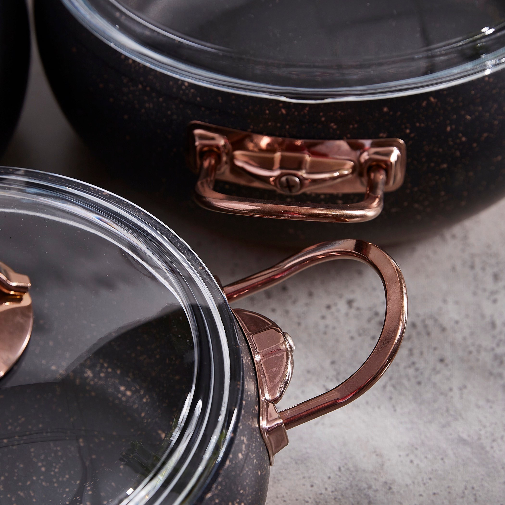 طقم أواني طهي ثقيلة مطليّة آمن للاستخدام في الفرن من لا كوتشينا -7 قطع-hbxkitchen-kitchenware-foodpreparation-image-9