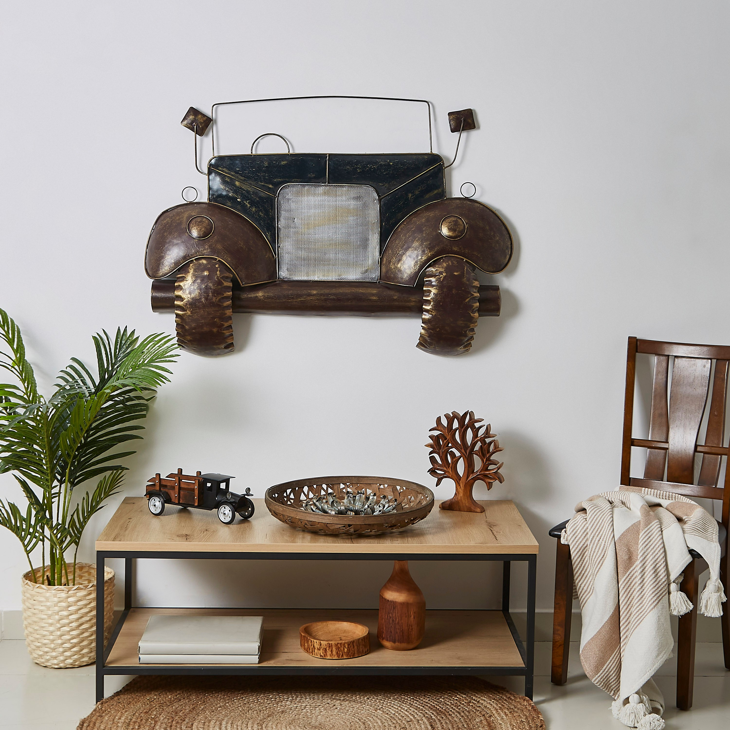 قطعة ديكور بتصميم سيارة جيب قديمة من إيبيزا-hbxdiningroom-walldecor-wallart-image-4