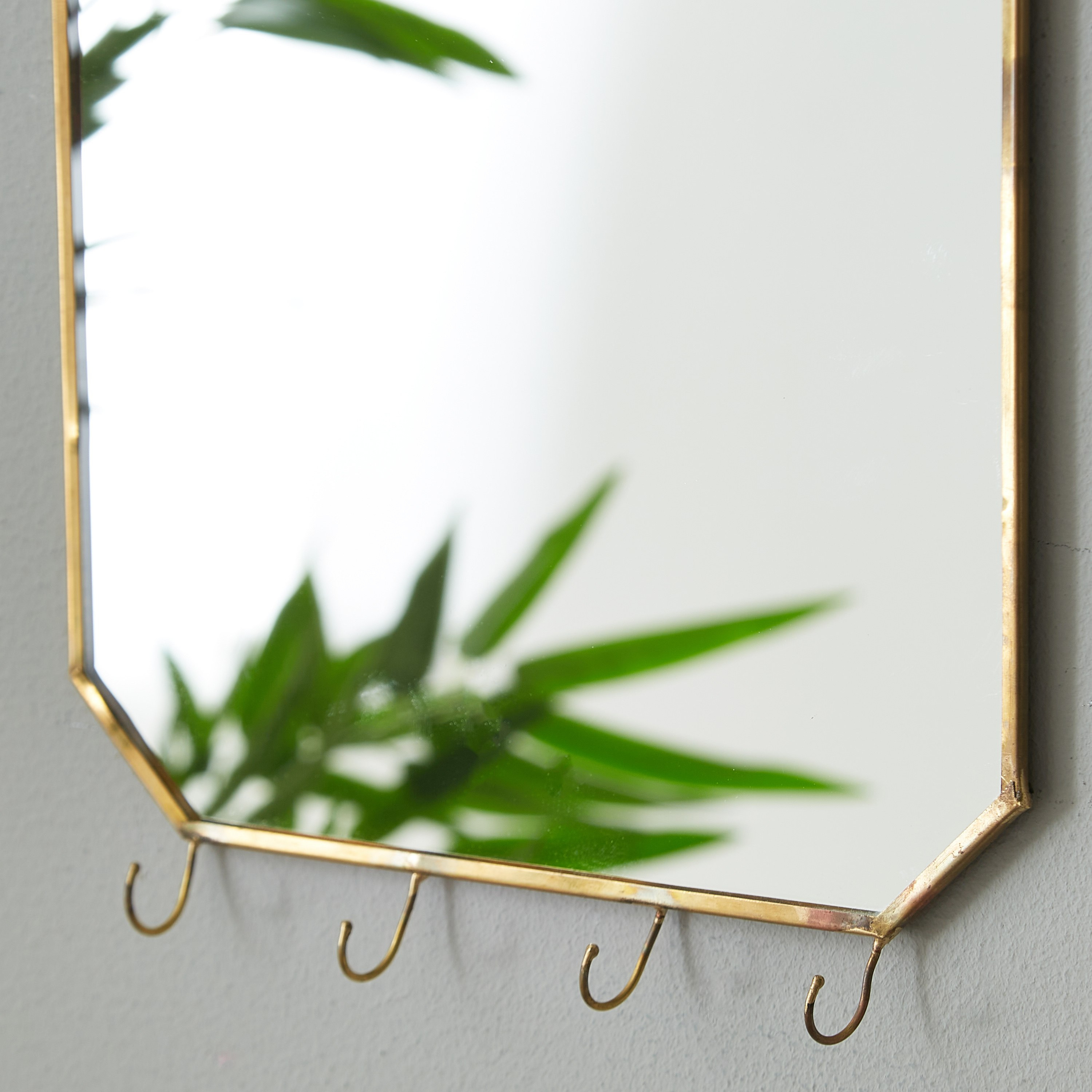 مرآة مستطيلة بجوانب معدنية وخطافات من إيزنا - 25 × 1 × 20 سم-PROMO_HB_AE_B1G1_250925-image-2