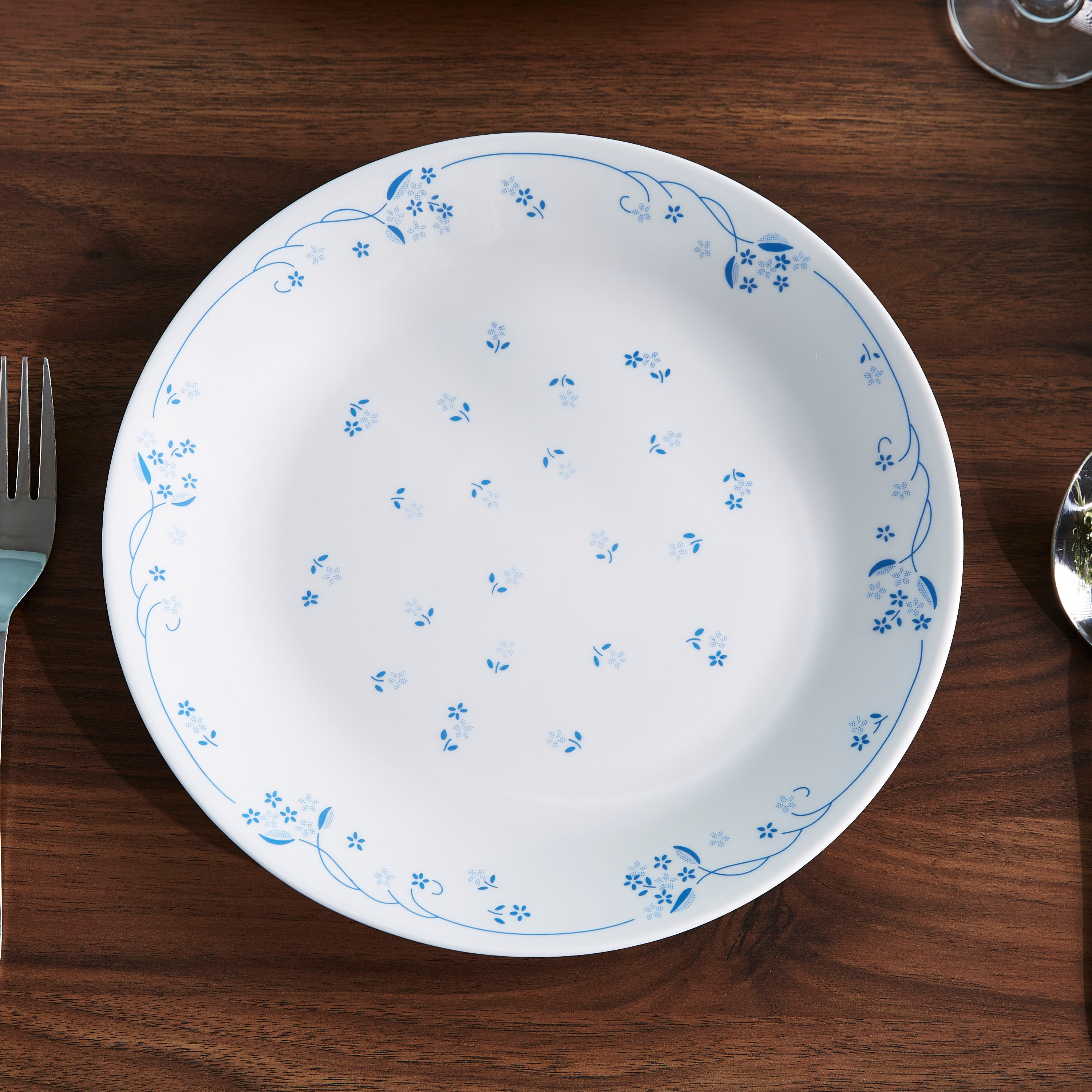 صحن عشاء أزرق من كوريل بروفينشال - 26 سم-hbxdecorandfurnishings-tabletop-crockery-image-1