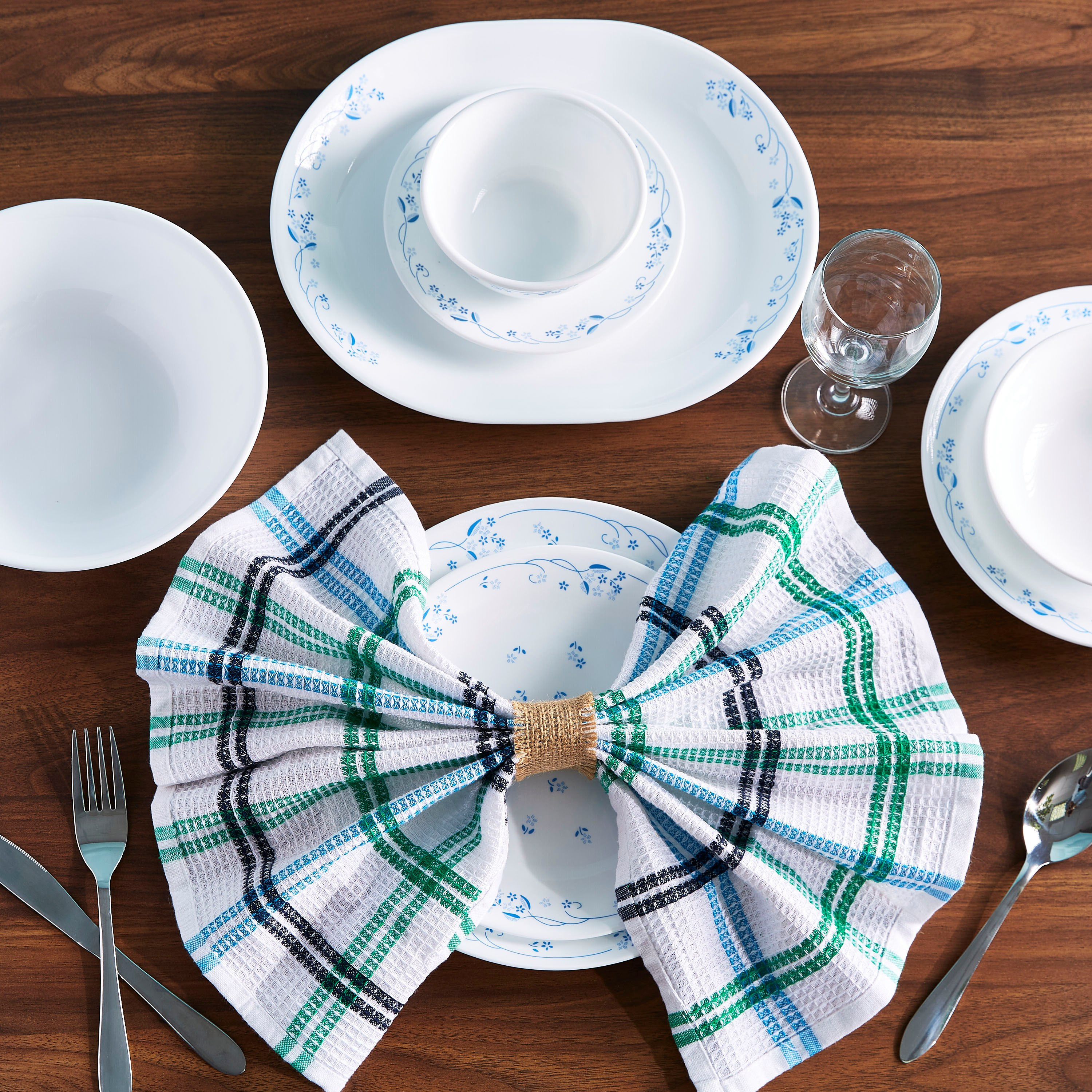 صحن عشاء أزرق من كوريل بروفينشال - 26 سم-hbxdecorandfurnishings-tabletop-crockery-image-5