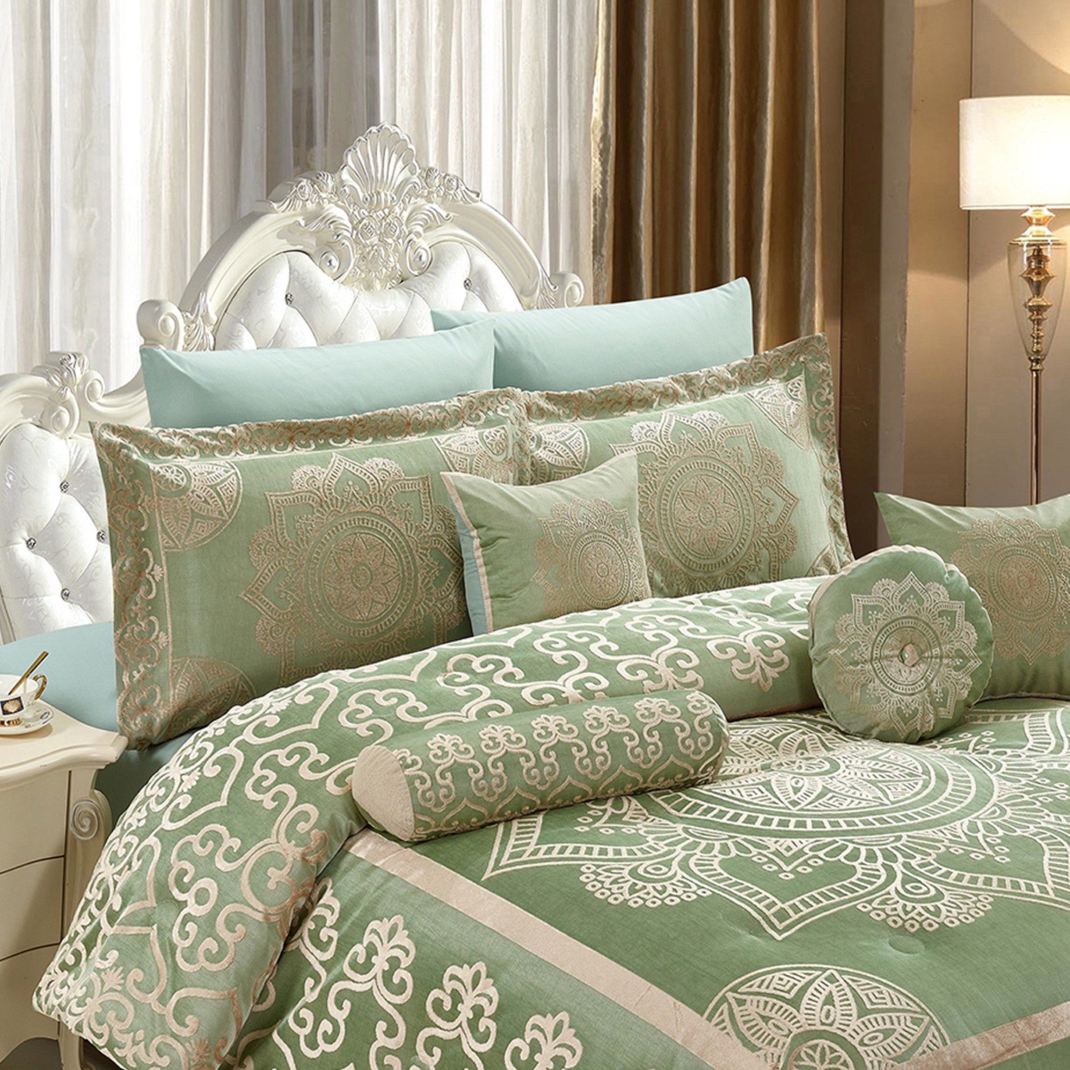 طقم لحاف جاكار كينج 10 قطع من هينا - 220x240 سم-hbxhomeware-hbxdecorandfurnishings-image-1