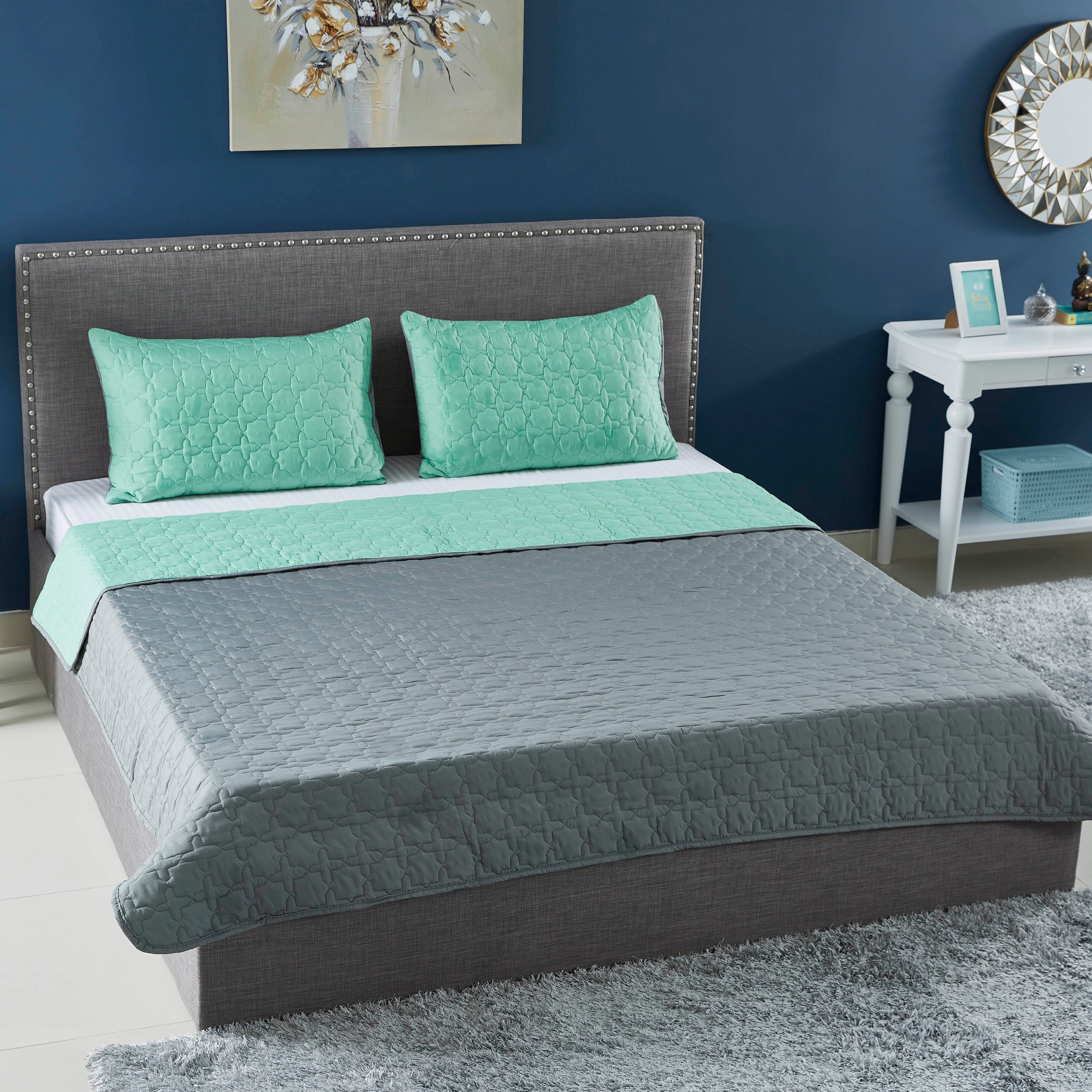 طقم مفروشات سرير كينج مايكروفايبر-3 قطع من إبليزا - 220x240 سم-hbxdecorandfurnishings-bedding-bedspreadsandquilts-image-1