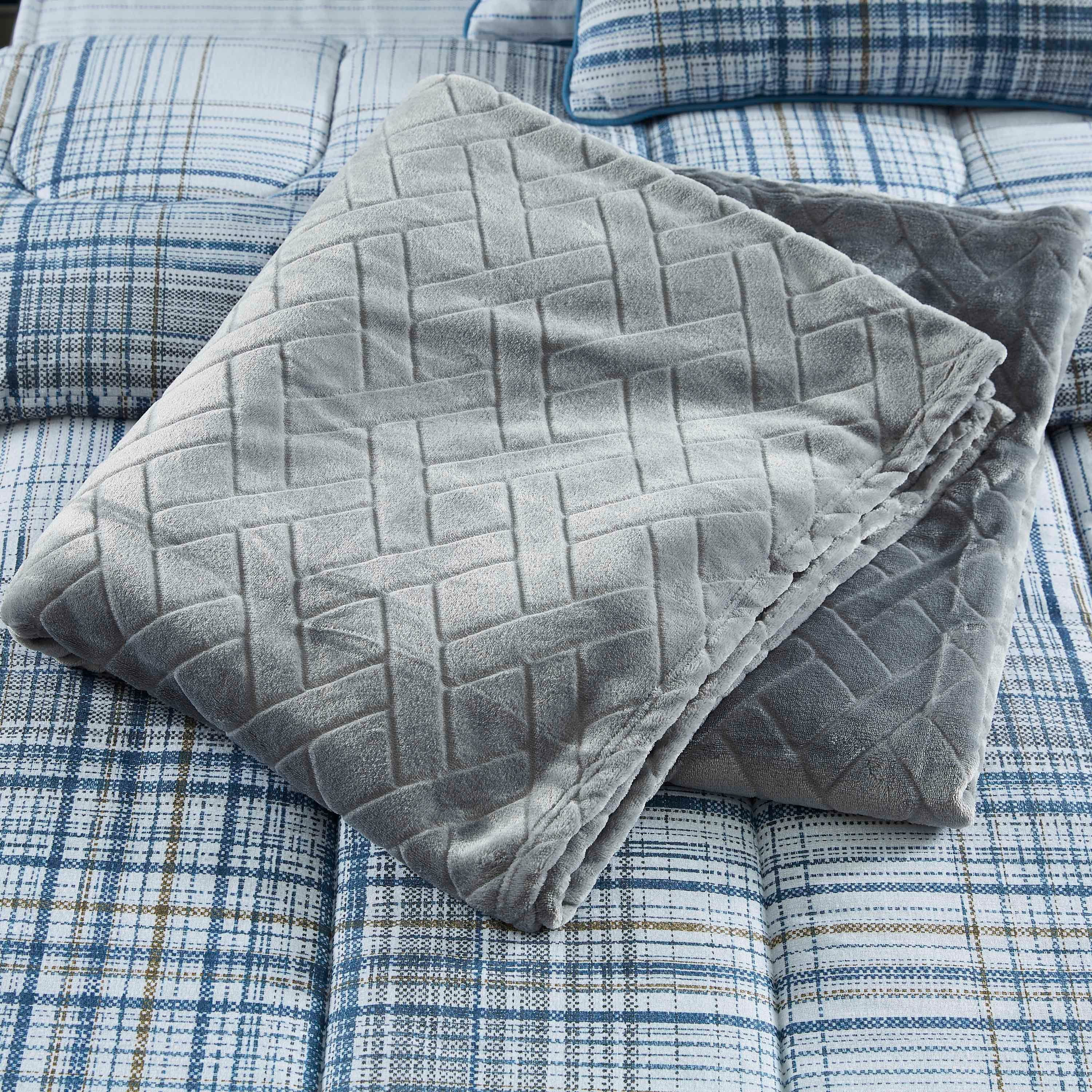 بطانية فلانيل كوين منقوشة من نوفا - 200x220 سم-hbxhomeware-hbxbedroom-image-2